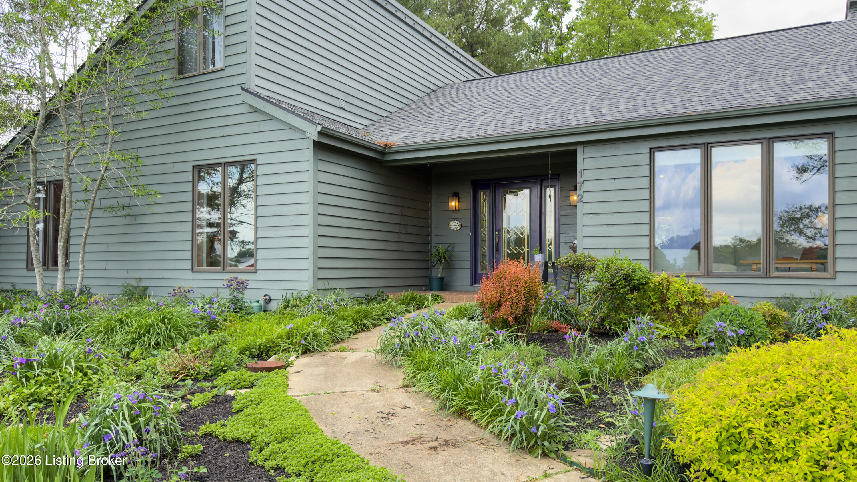 172 Hebron Rd