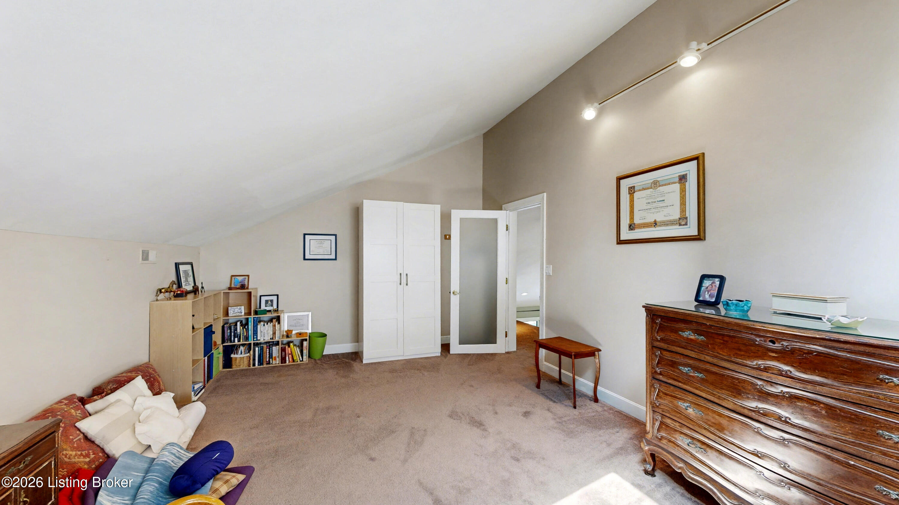172 Hebron Rd