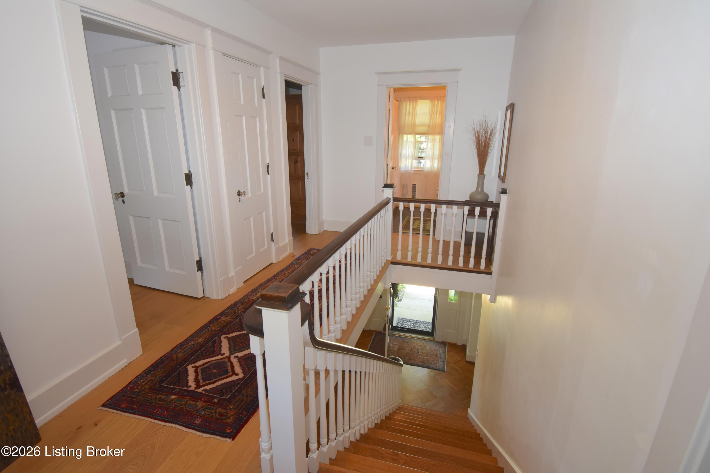 2306 Woodford Pl