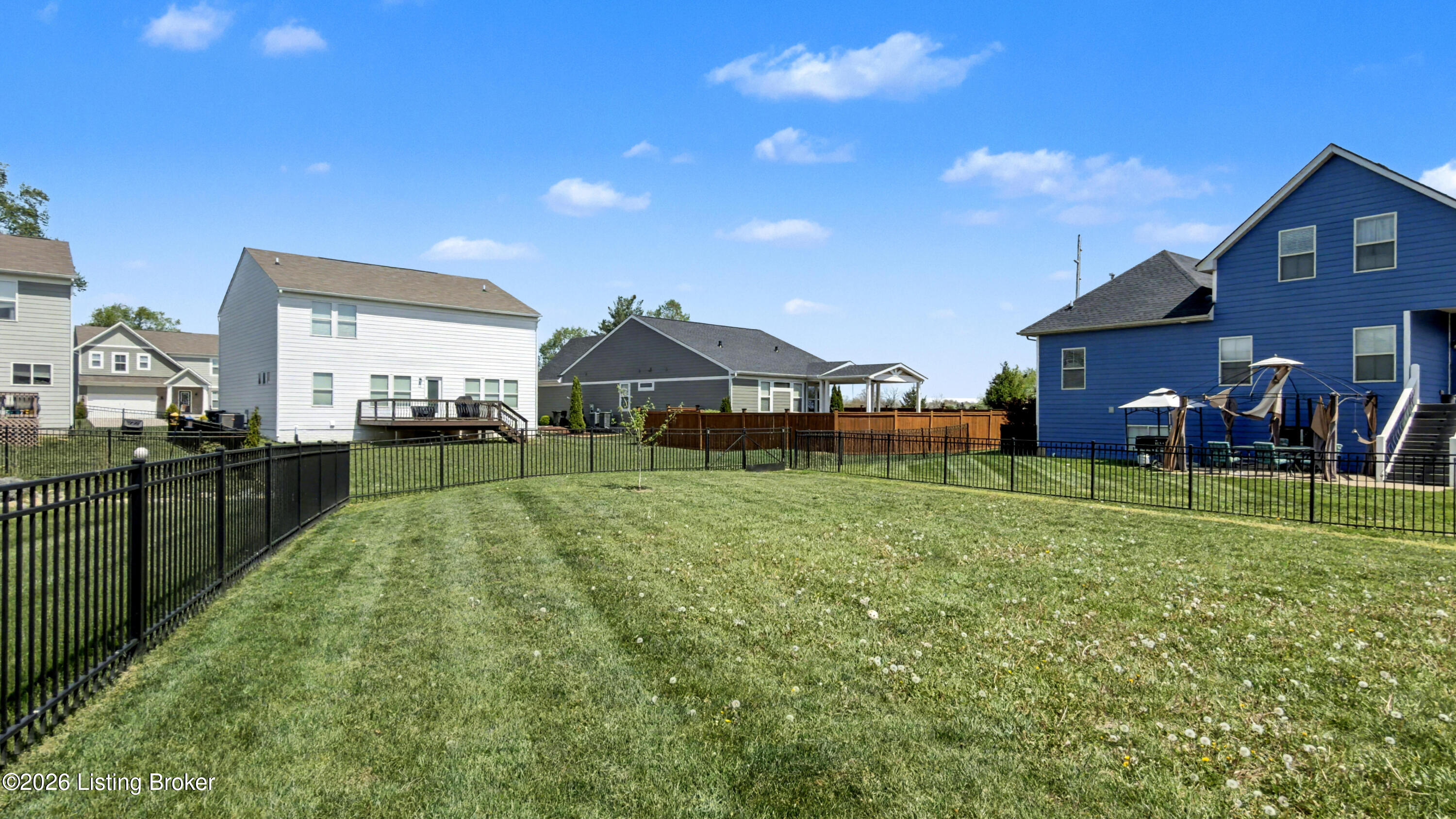 126 Washington Commons Dr