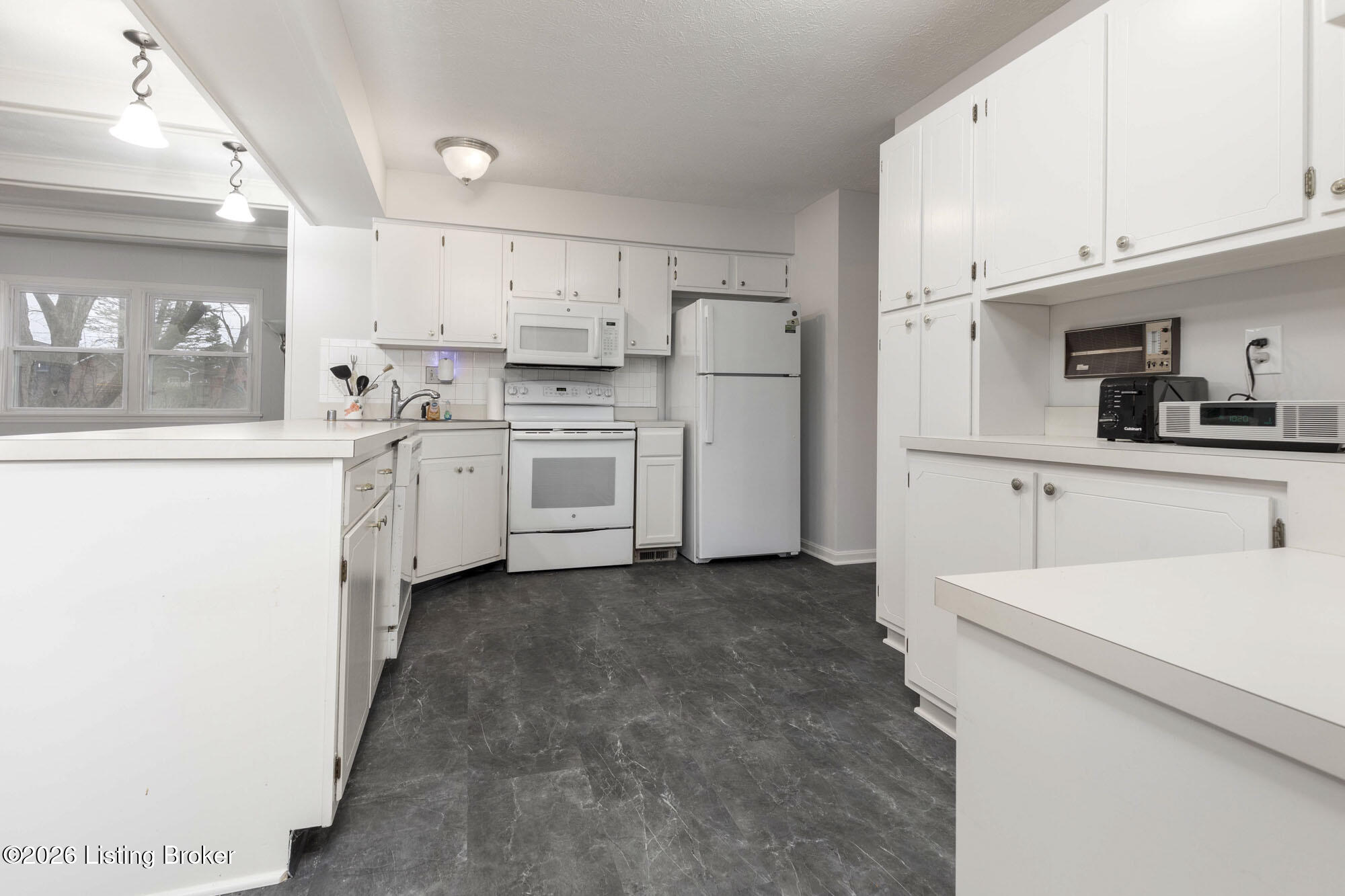 2611 Welsford Way