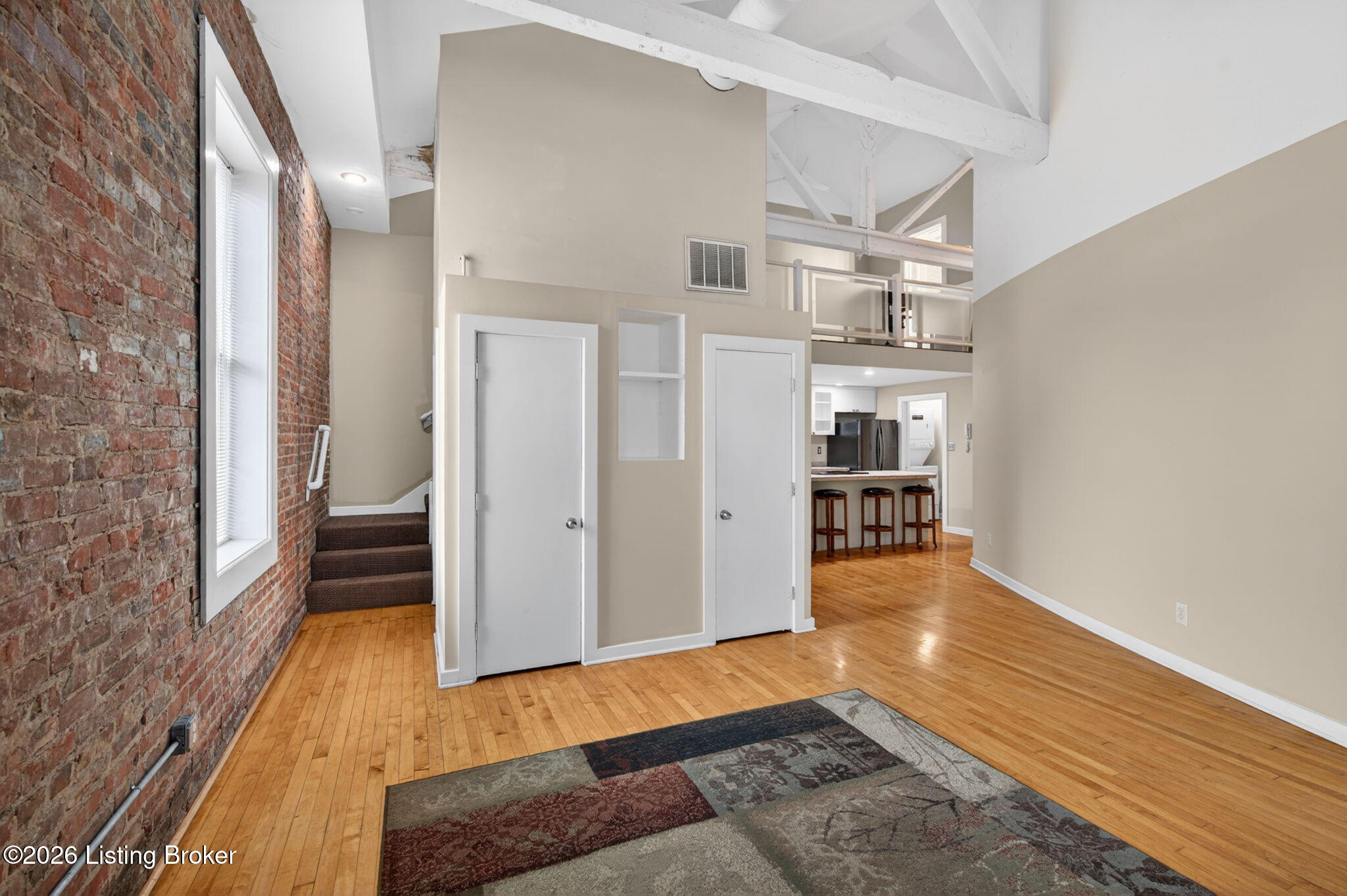 221 S Hancock St B