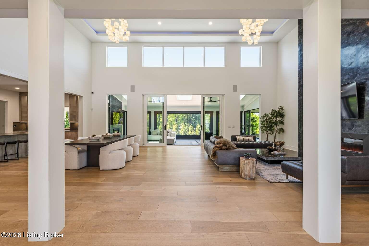 14418 River Glades Ln