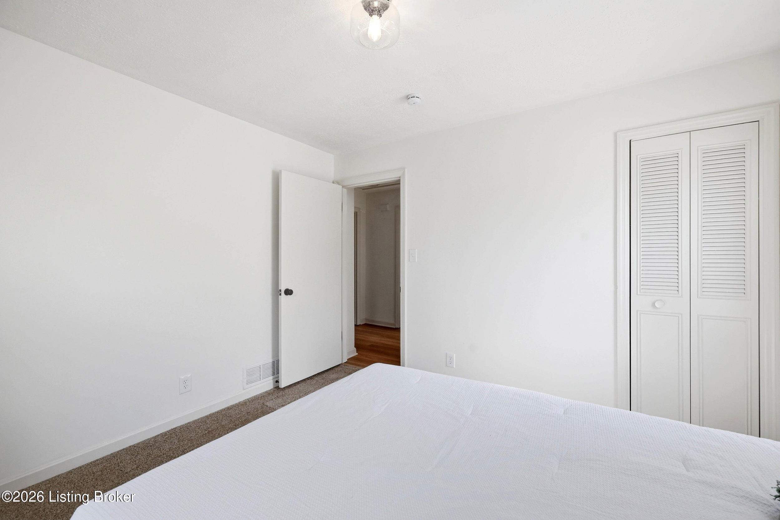 1024 Seelbach Ave