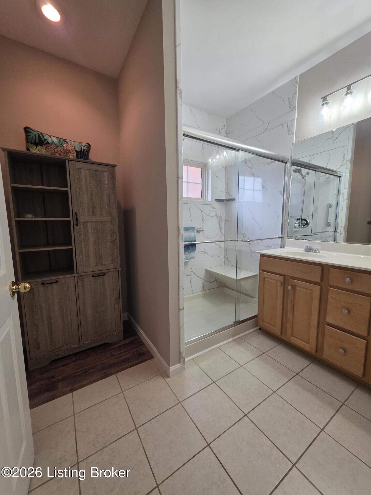 15214 Abington Ridge Pl