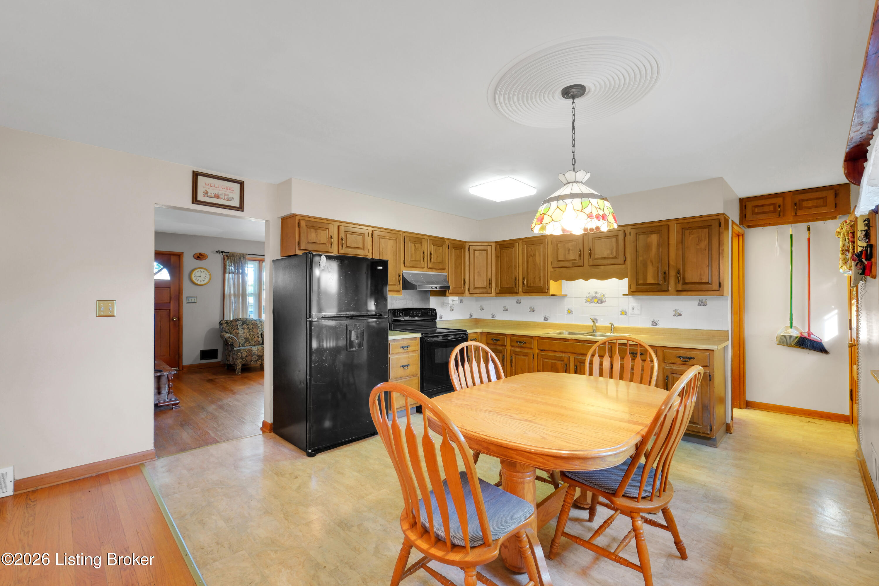3305 Donald Dr