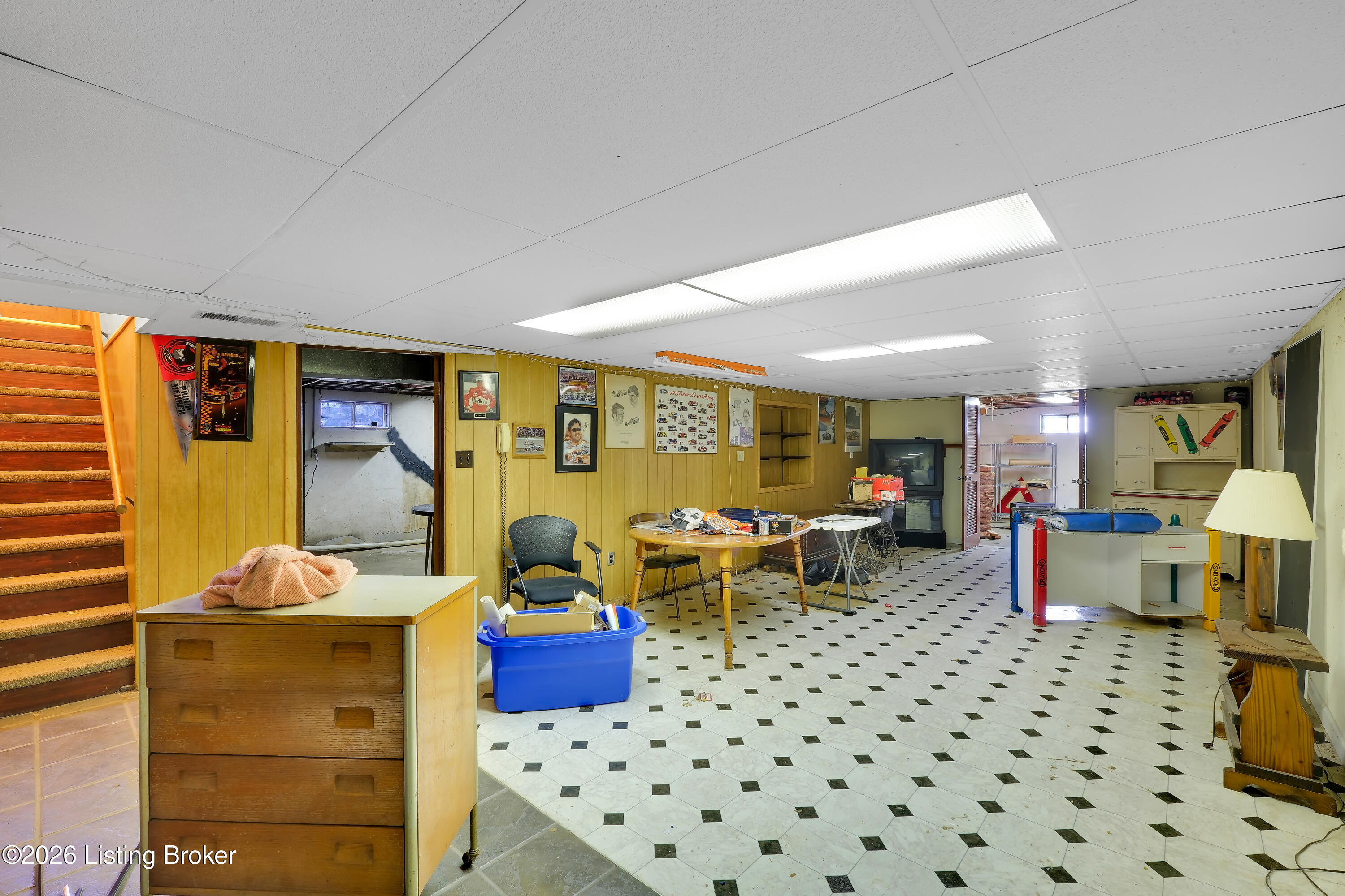 3305 Donald Dr