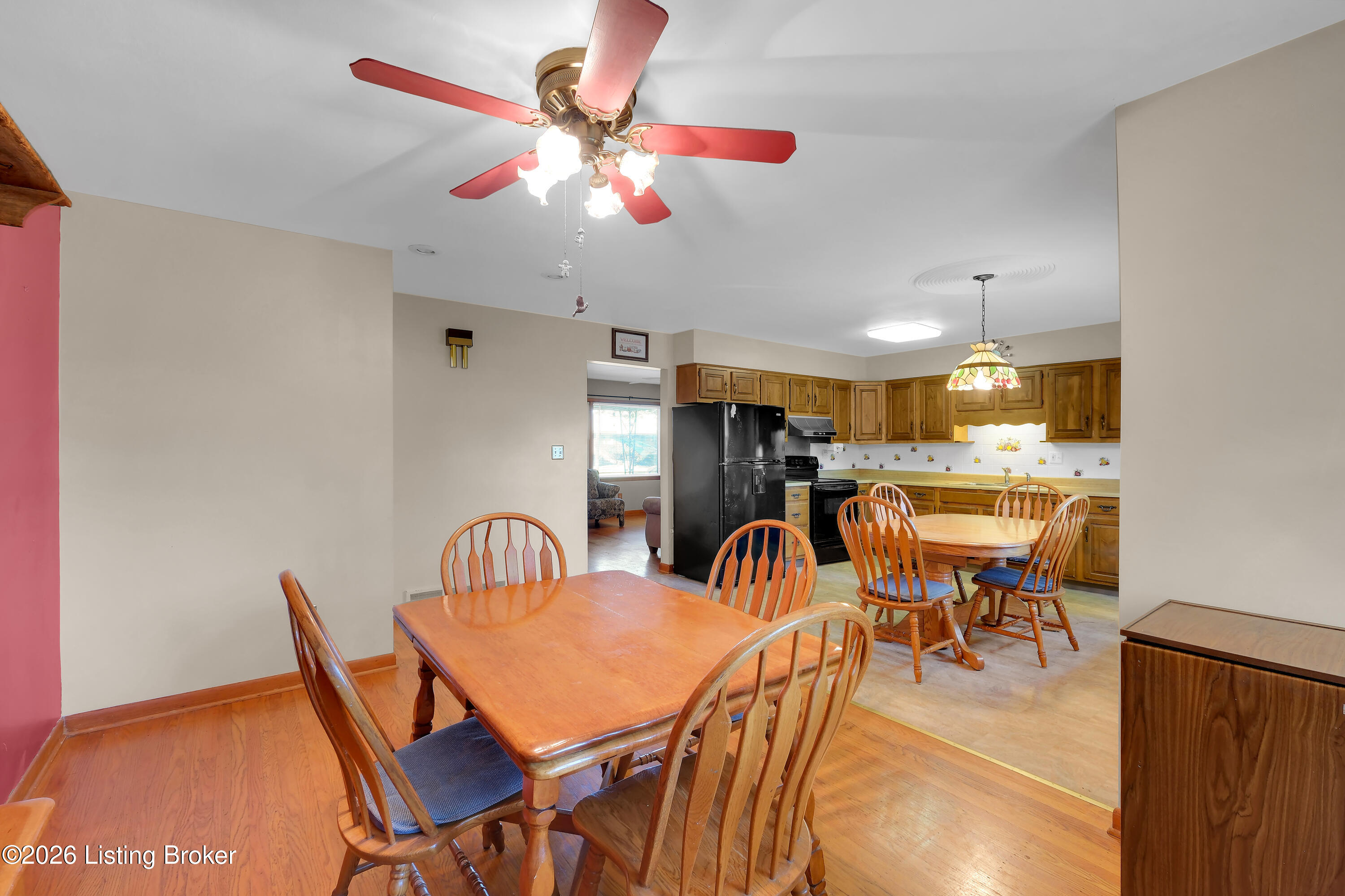 3305 Donald Dr