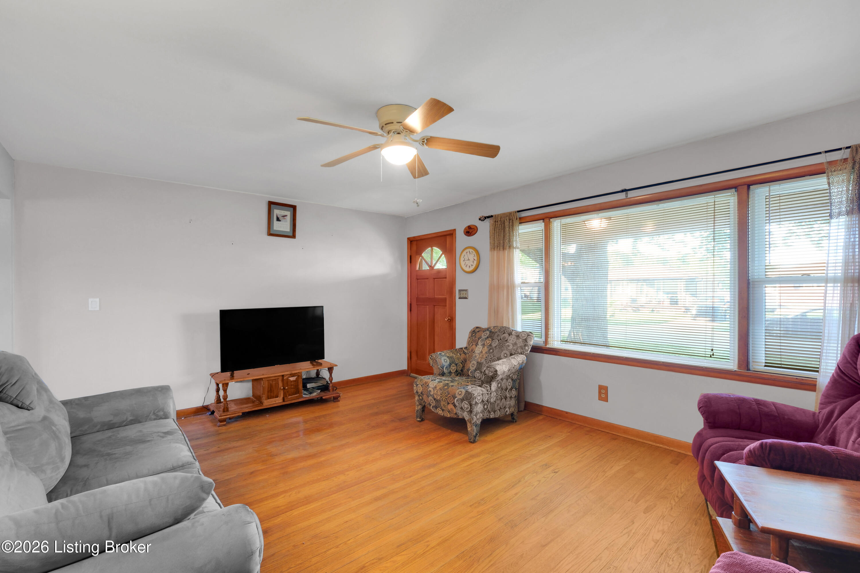 3305 Donald Dr