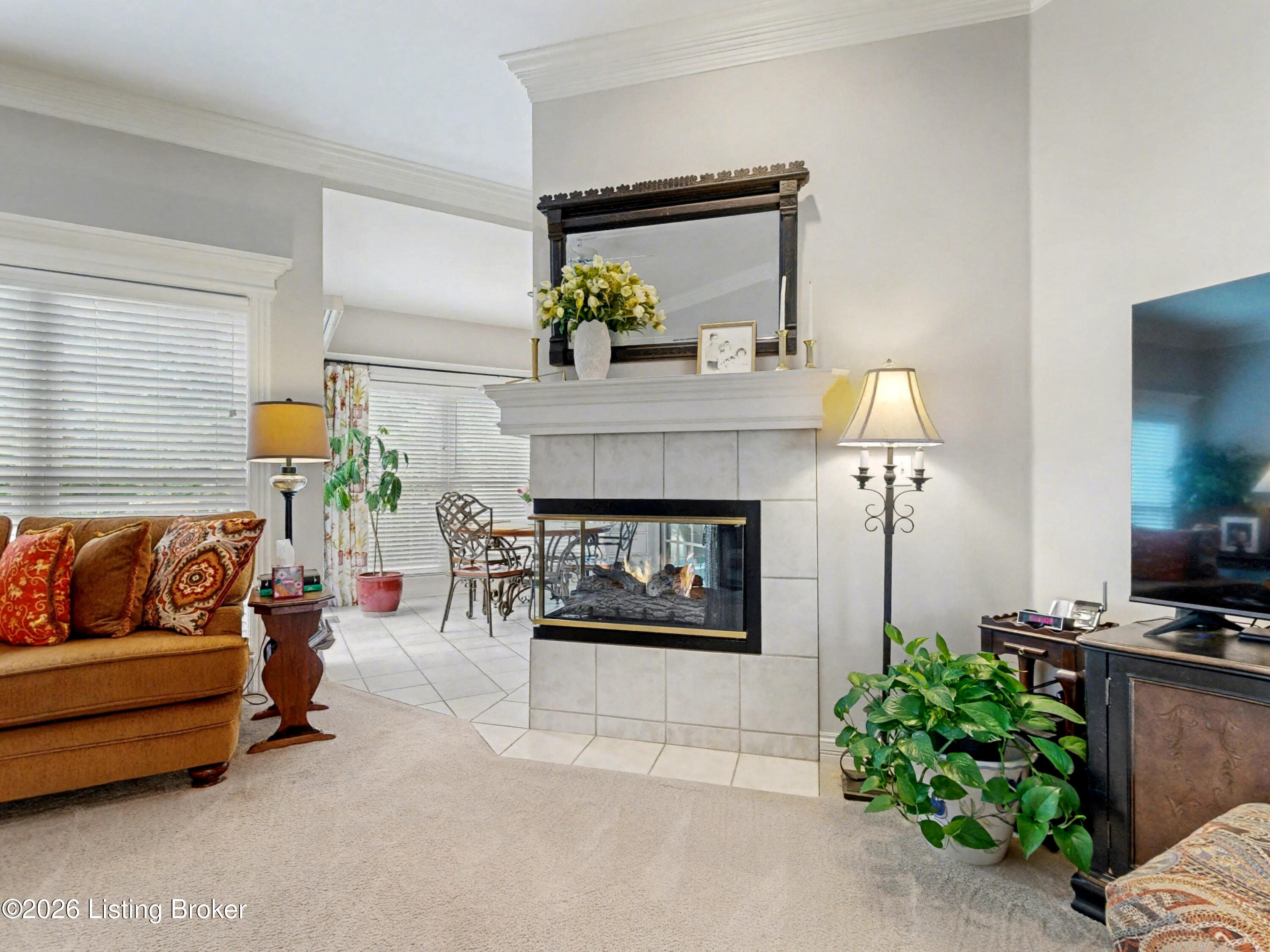 6109 Chinaberry Ct