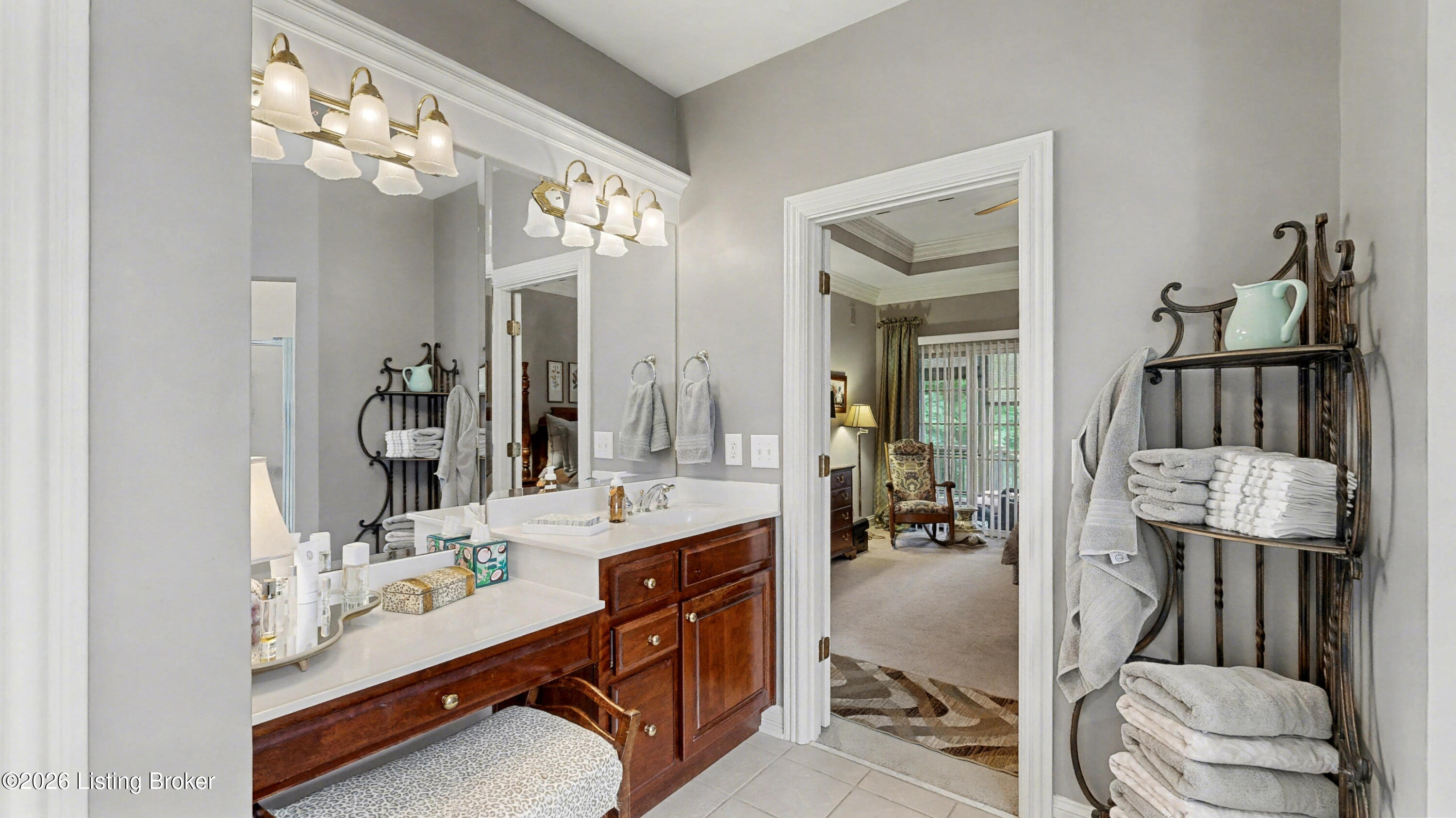 6109 Chinaberry Ct