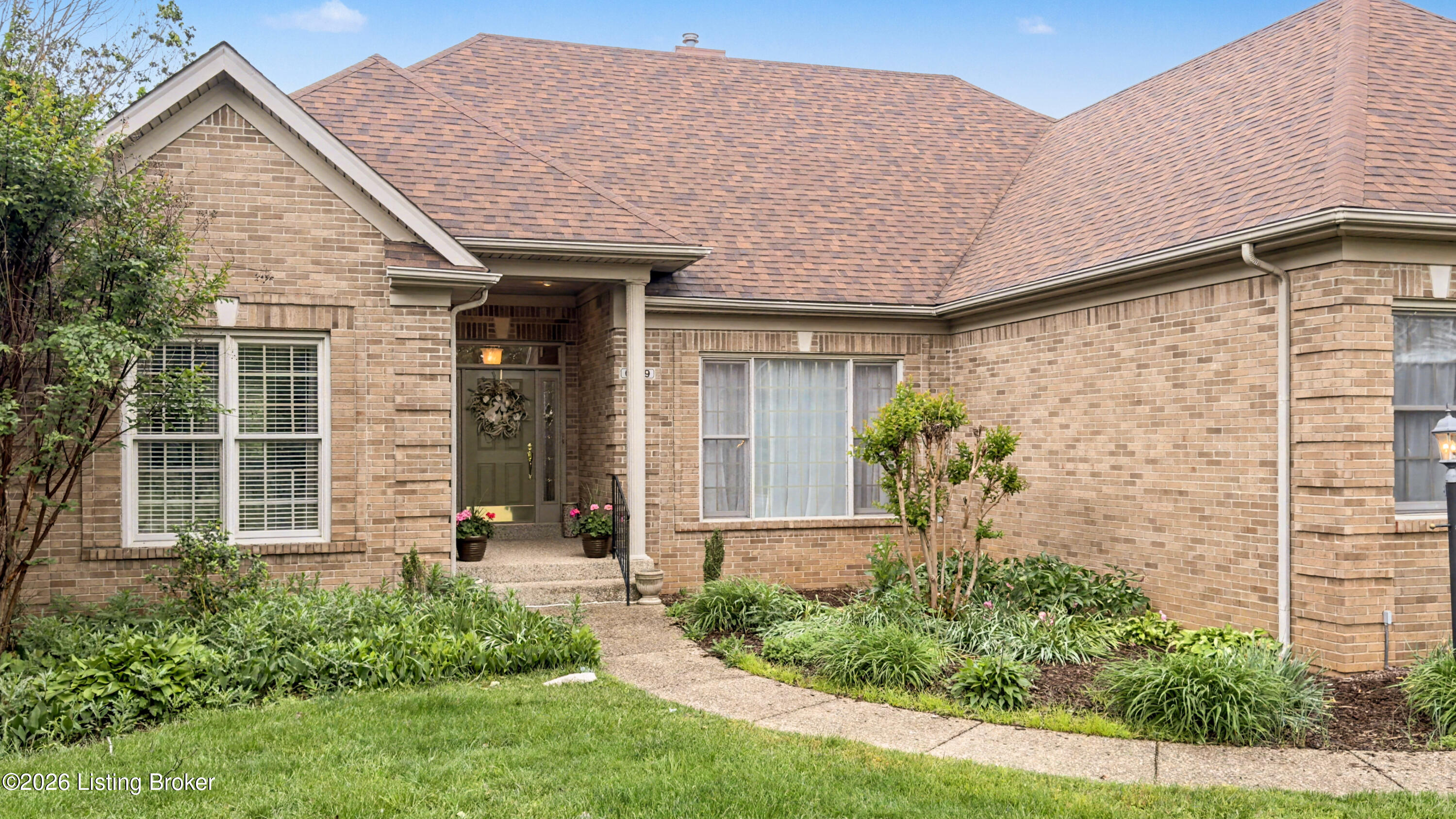 6109 Chinaberry Ct