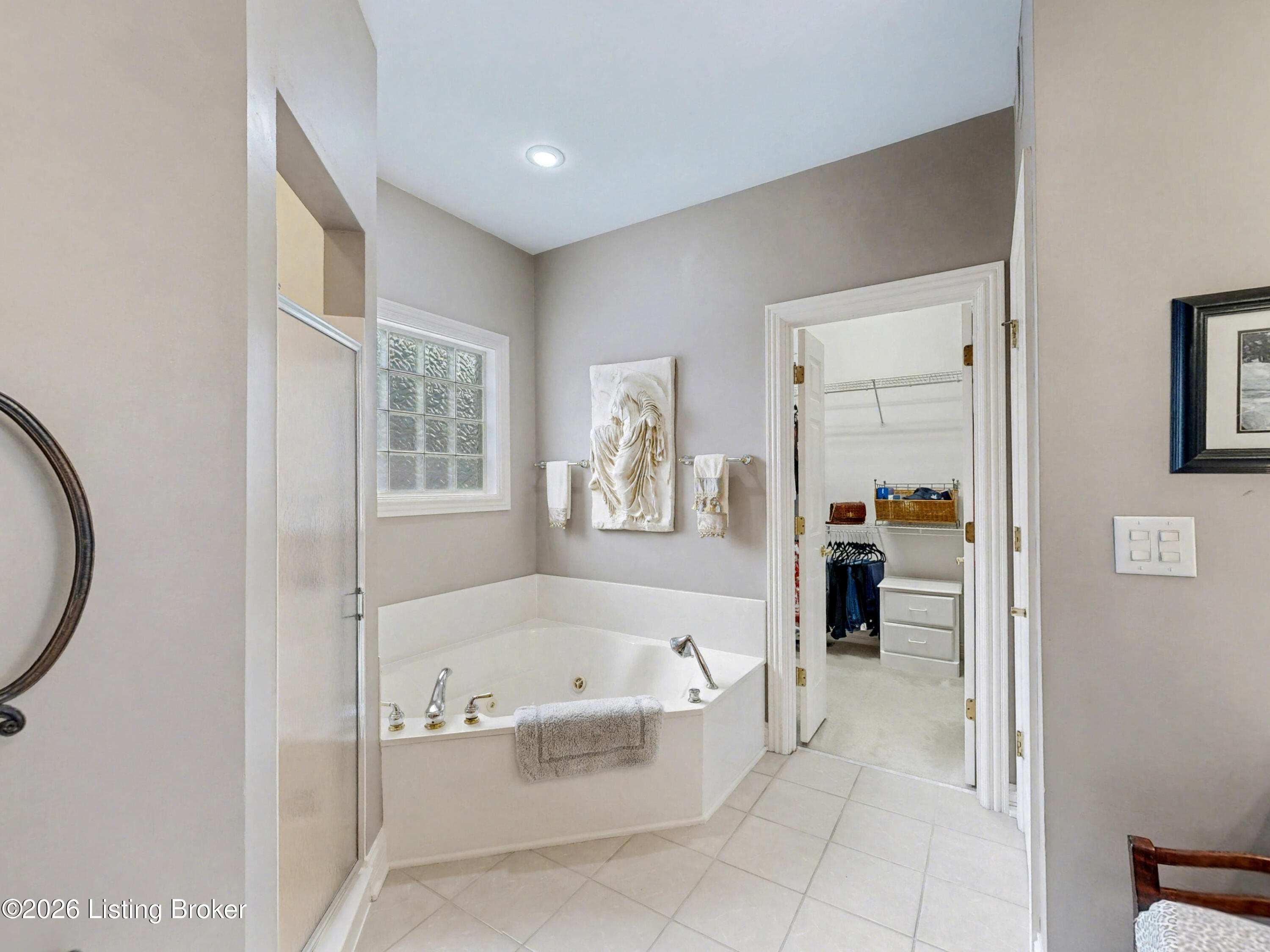 6109 Chinaberry Ct