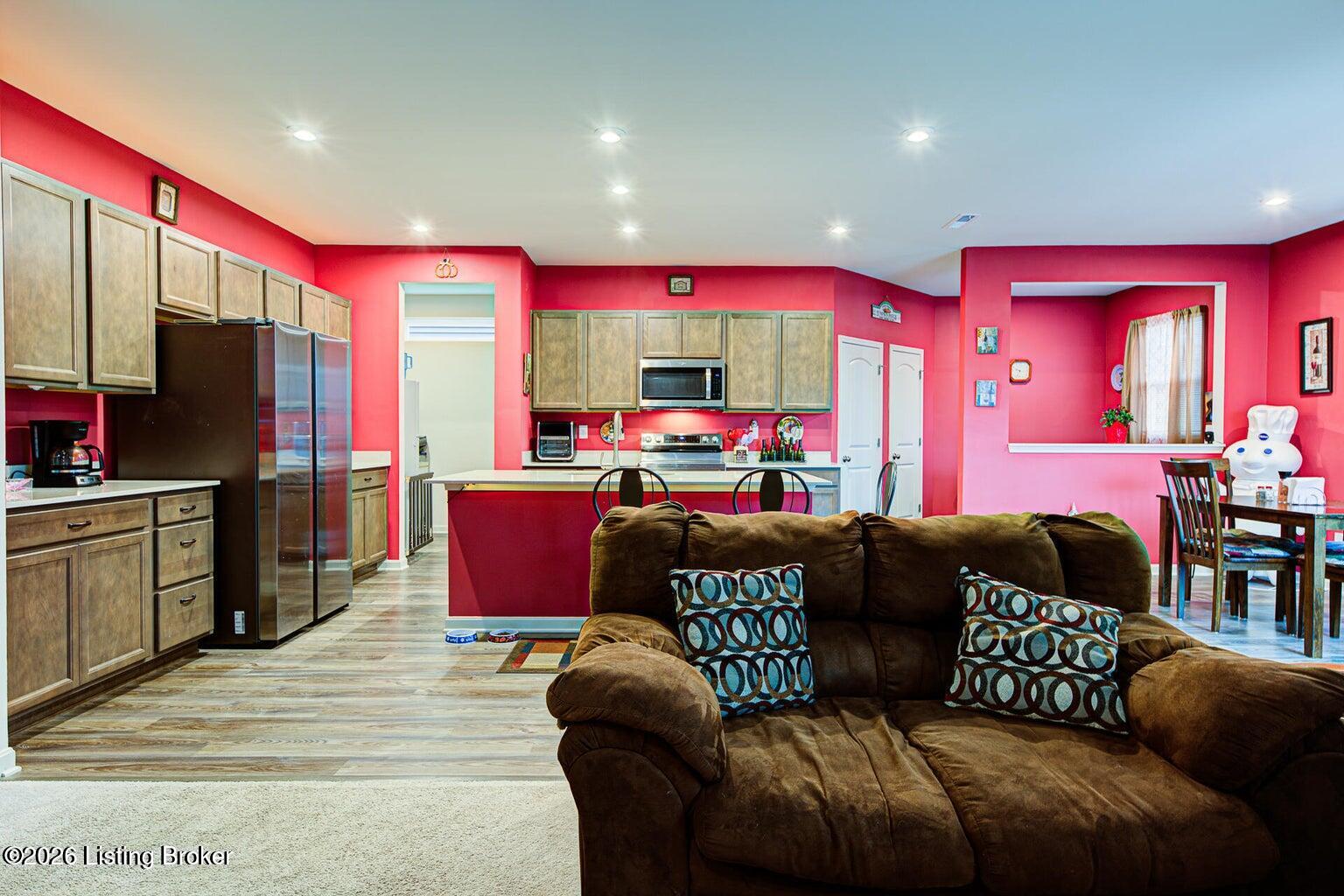 3718 Creekstone Bluff Blvd