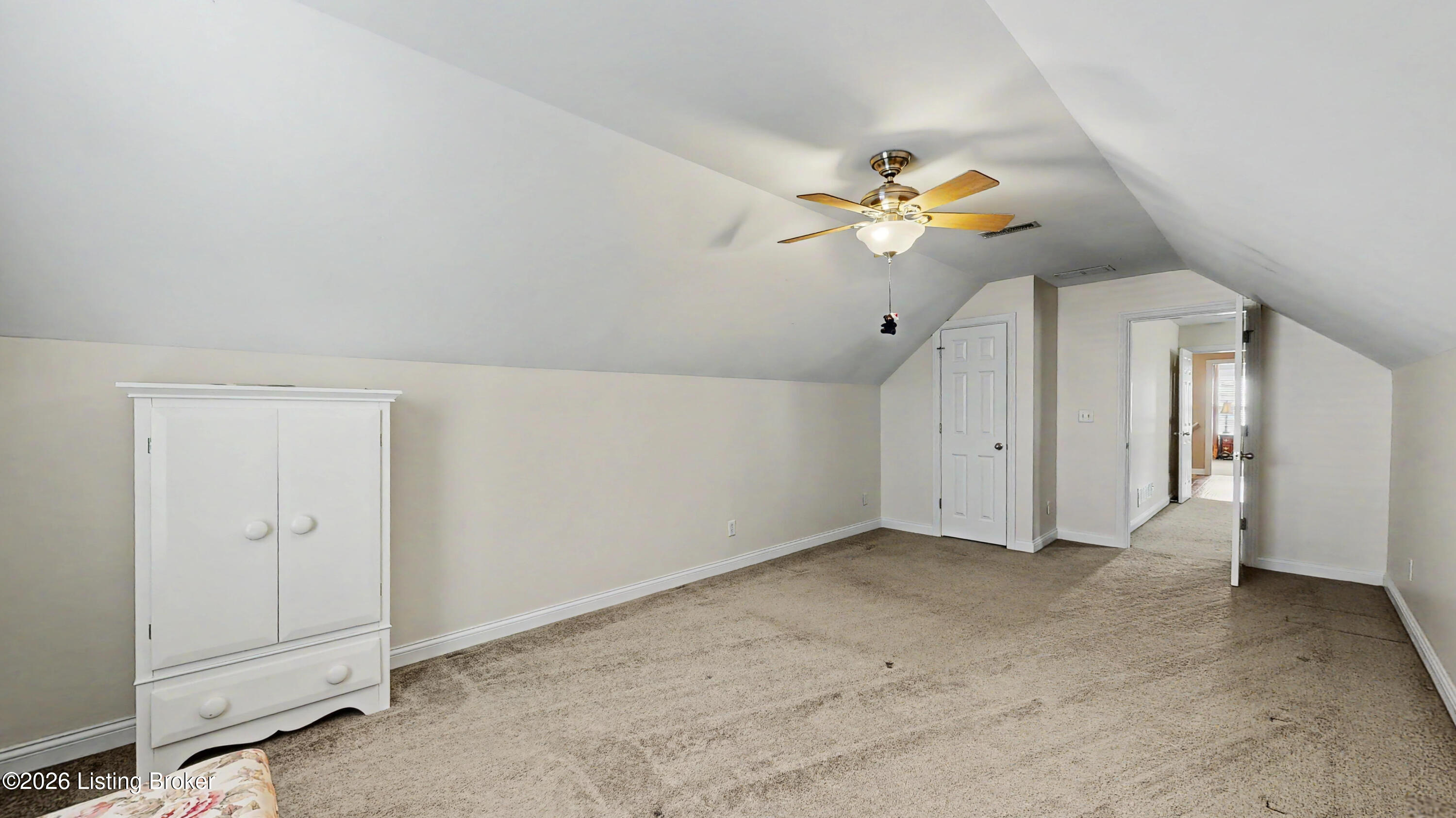 1605 E Crystal Dr