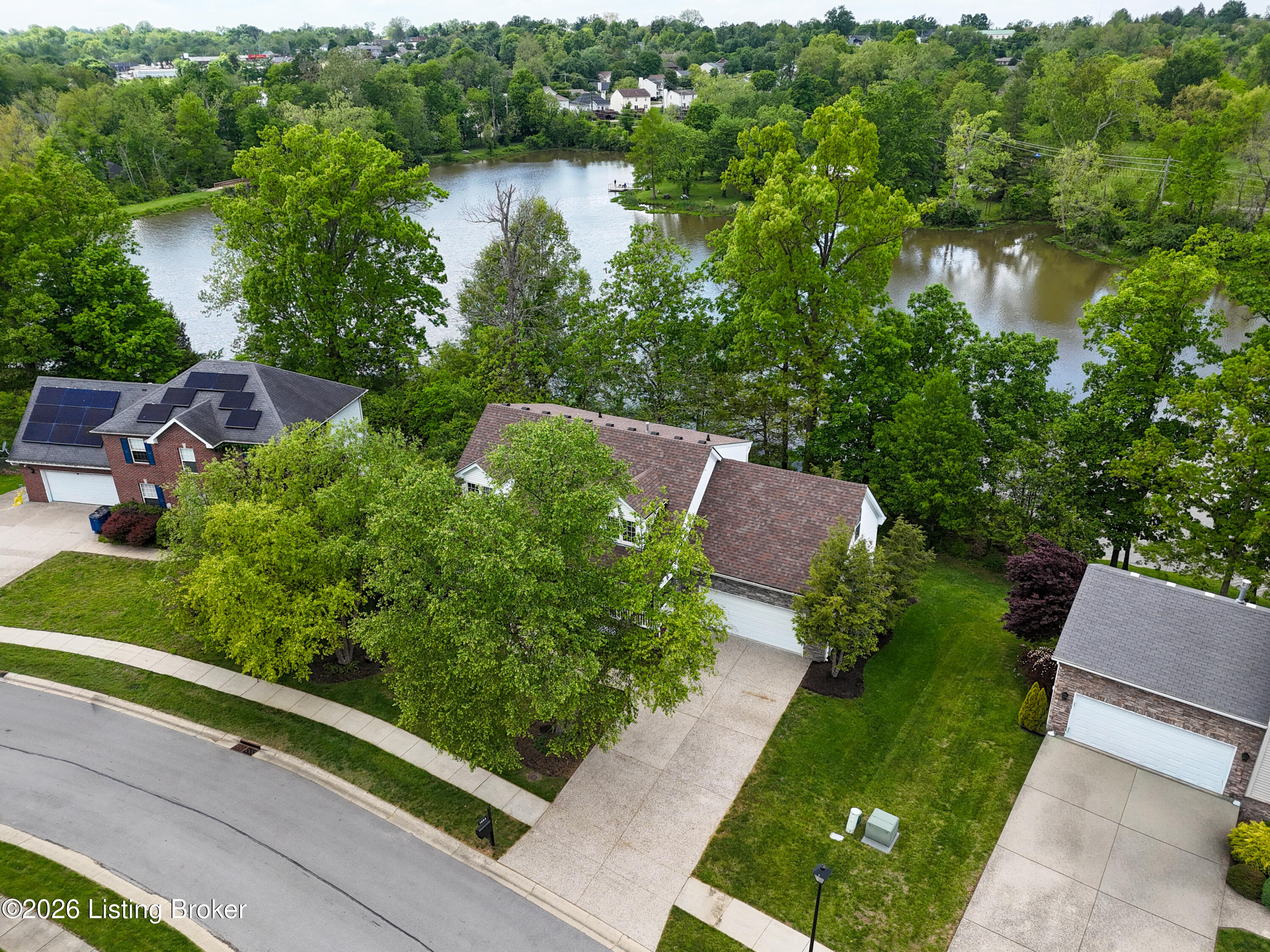 1605 E Crystal Dr