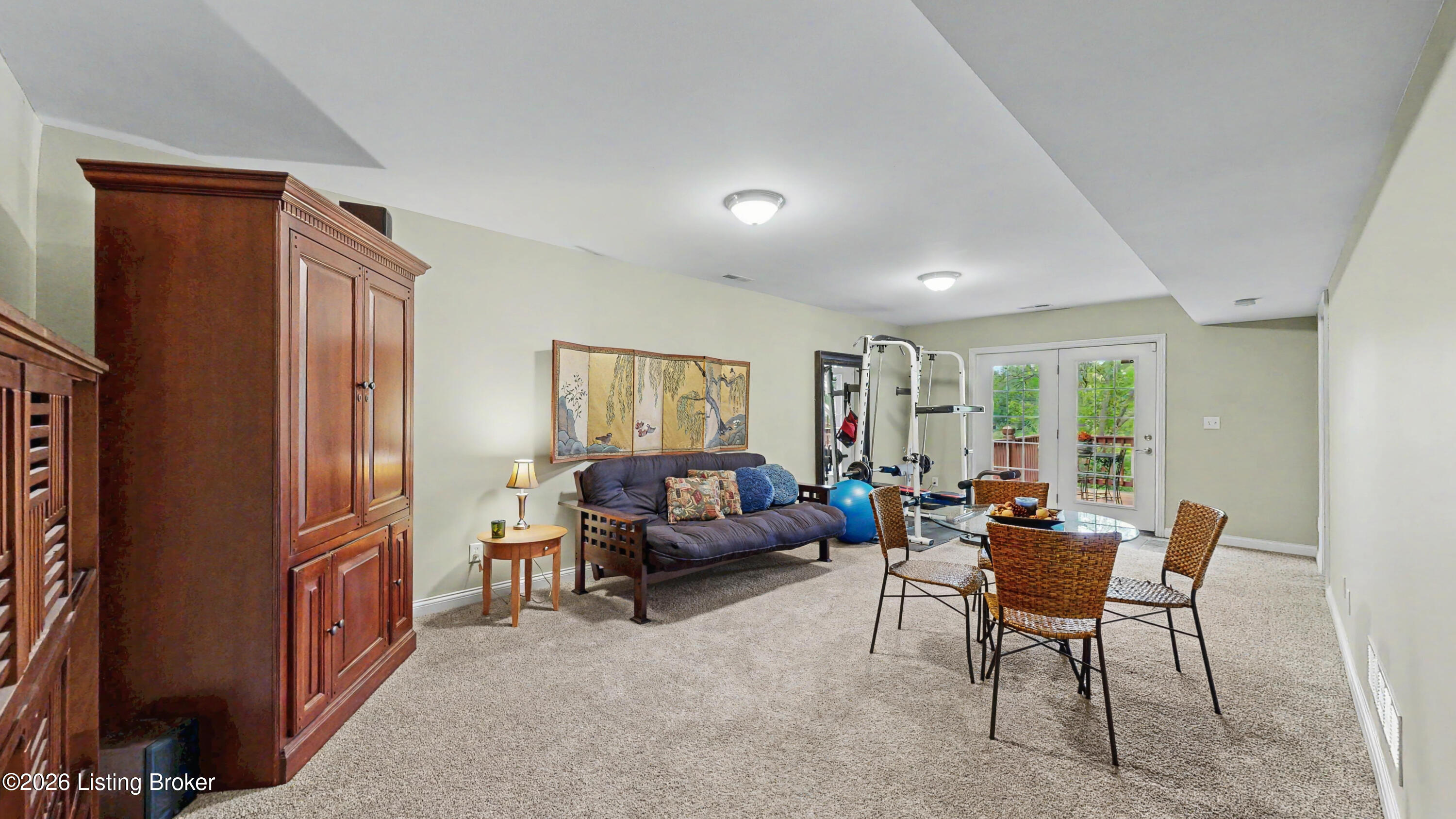 1605 E Crystal Dr