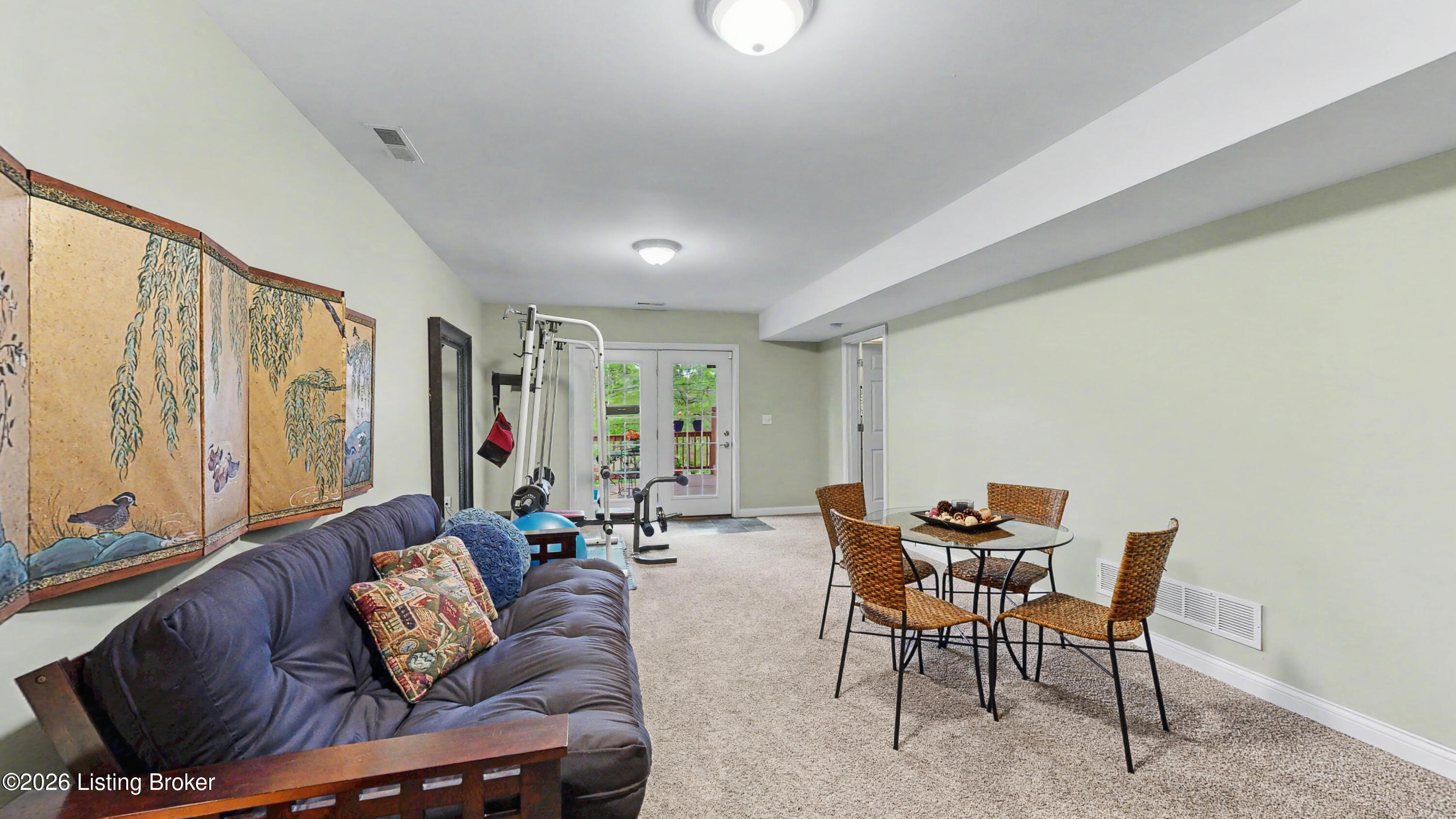 1605 E Crystal Dr