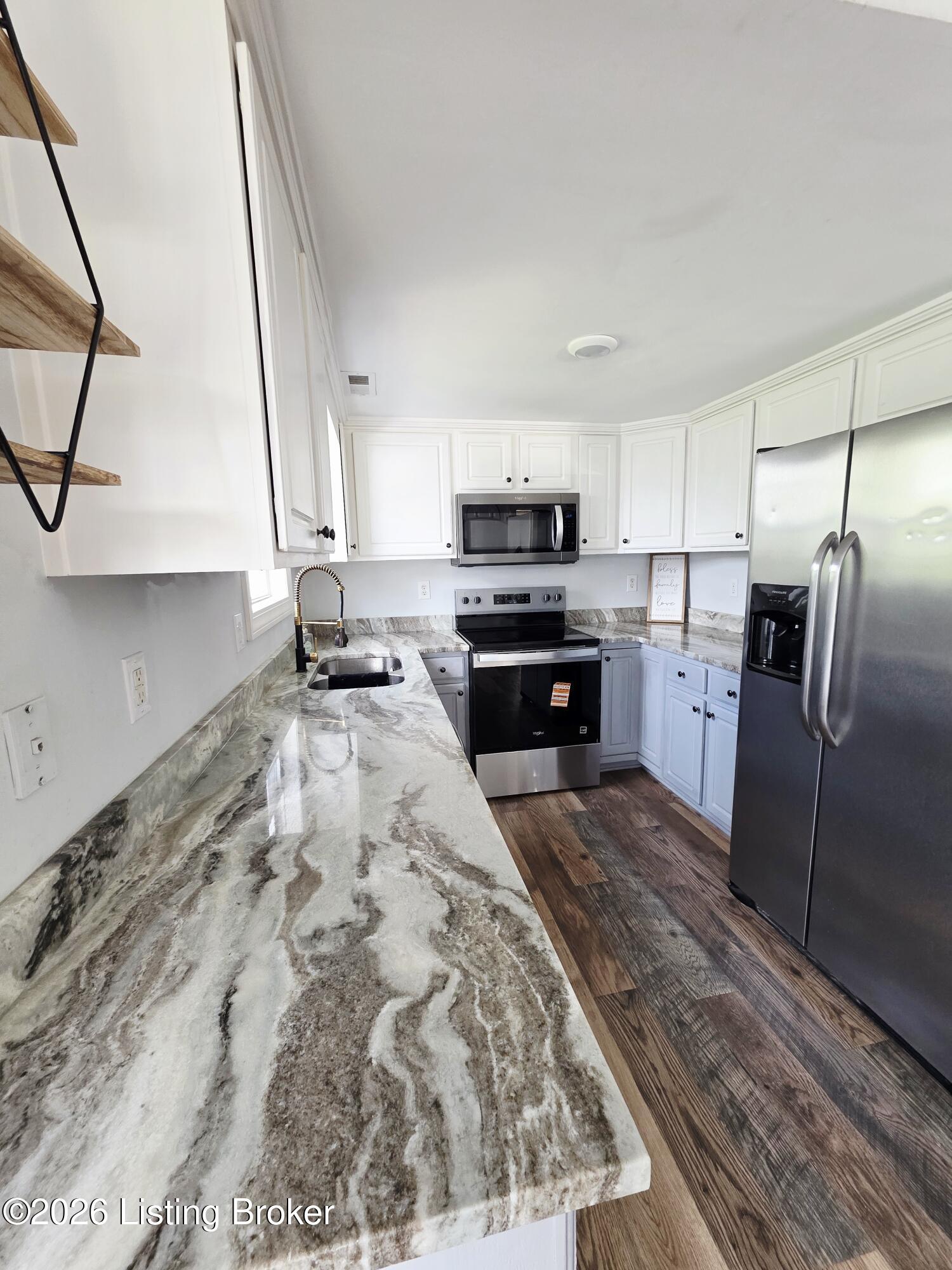 11315 Top Walnut