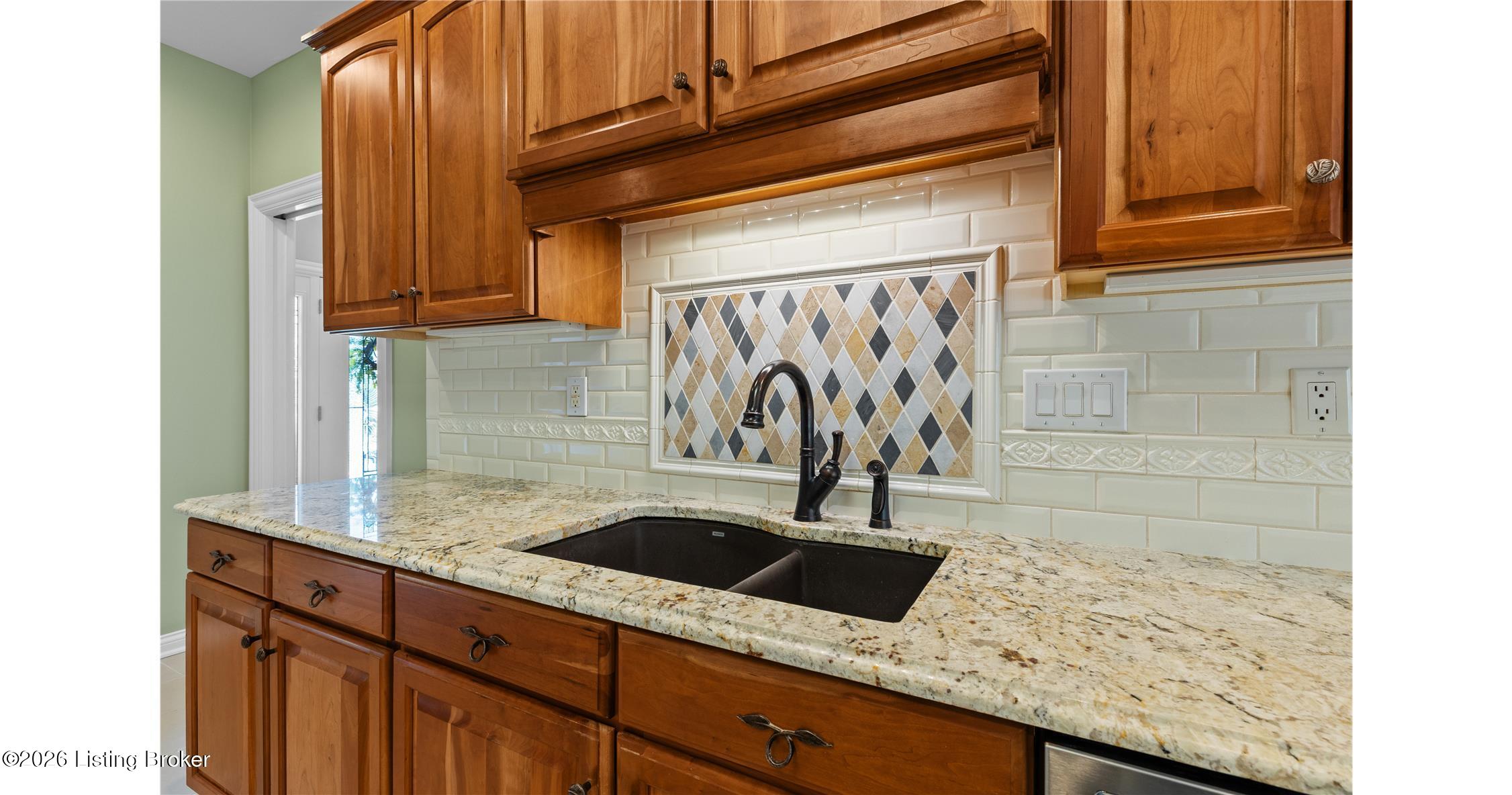 13809 High Trail Ct