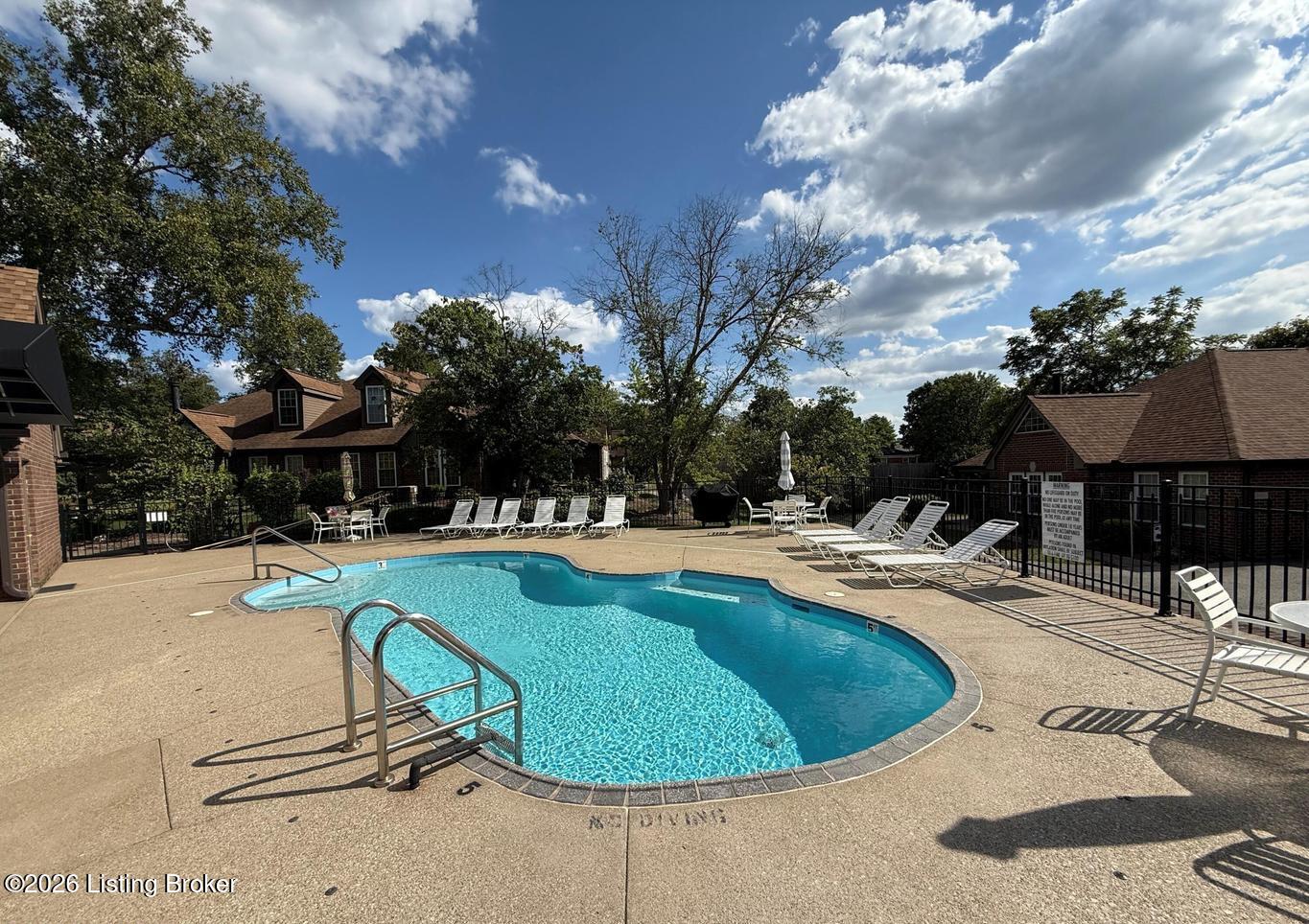 1404 Eastbridge Ct