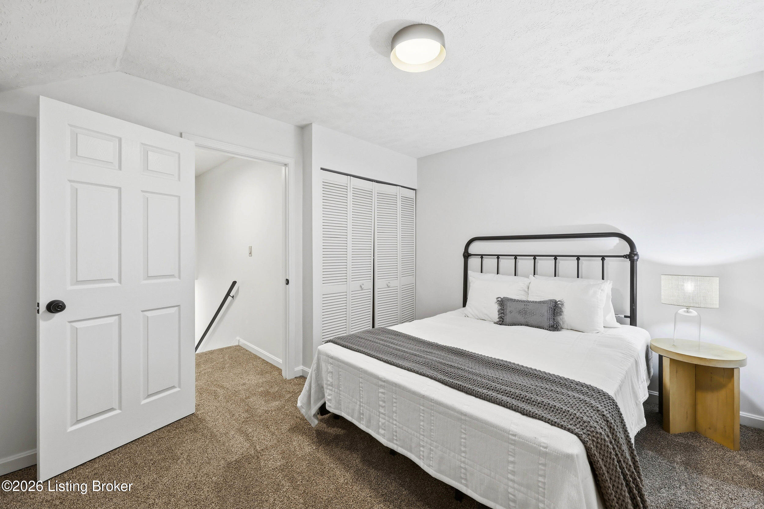1404 Eastbridge Ct