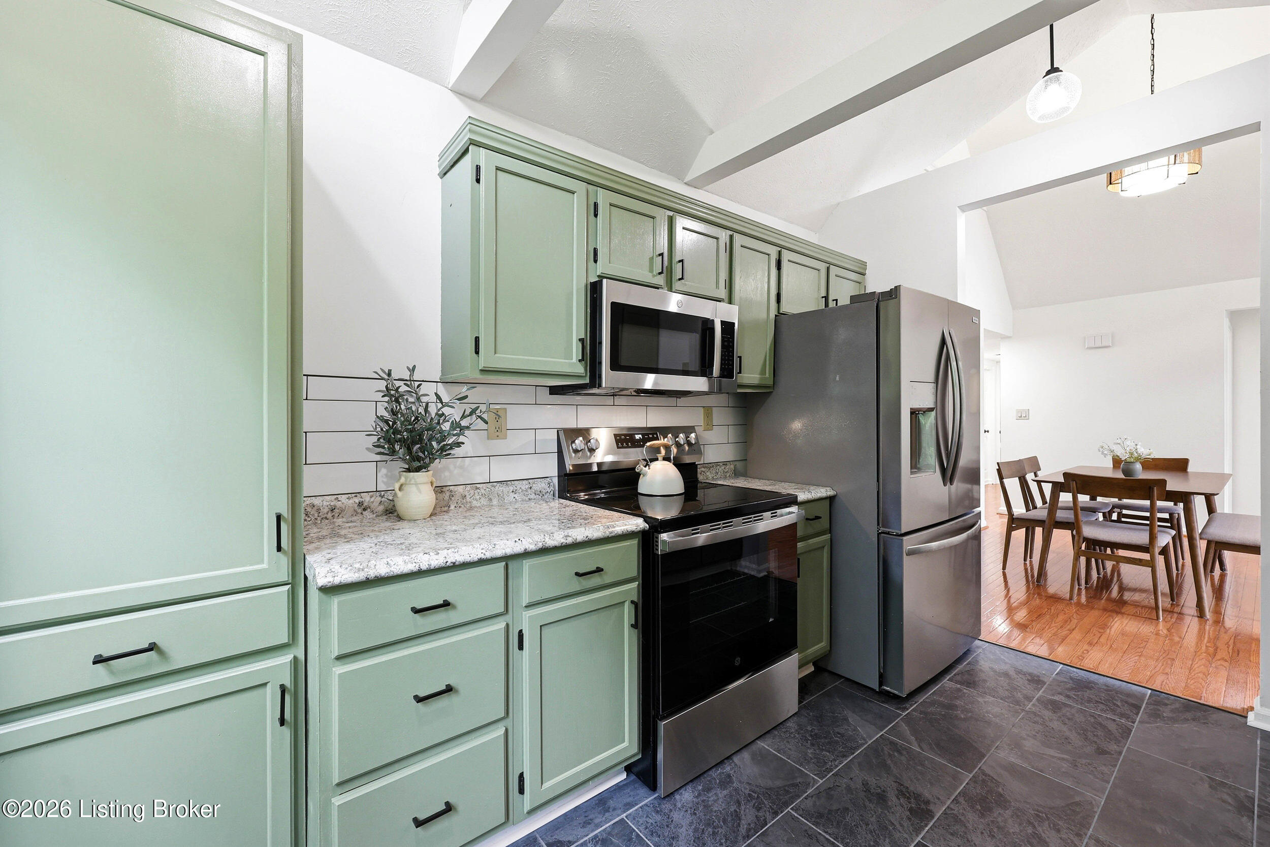 1404 Eastbridge Ct