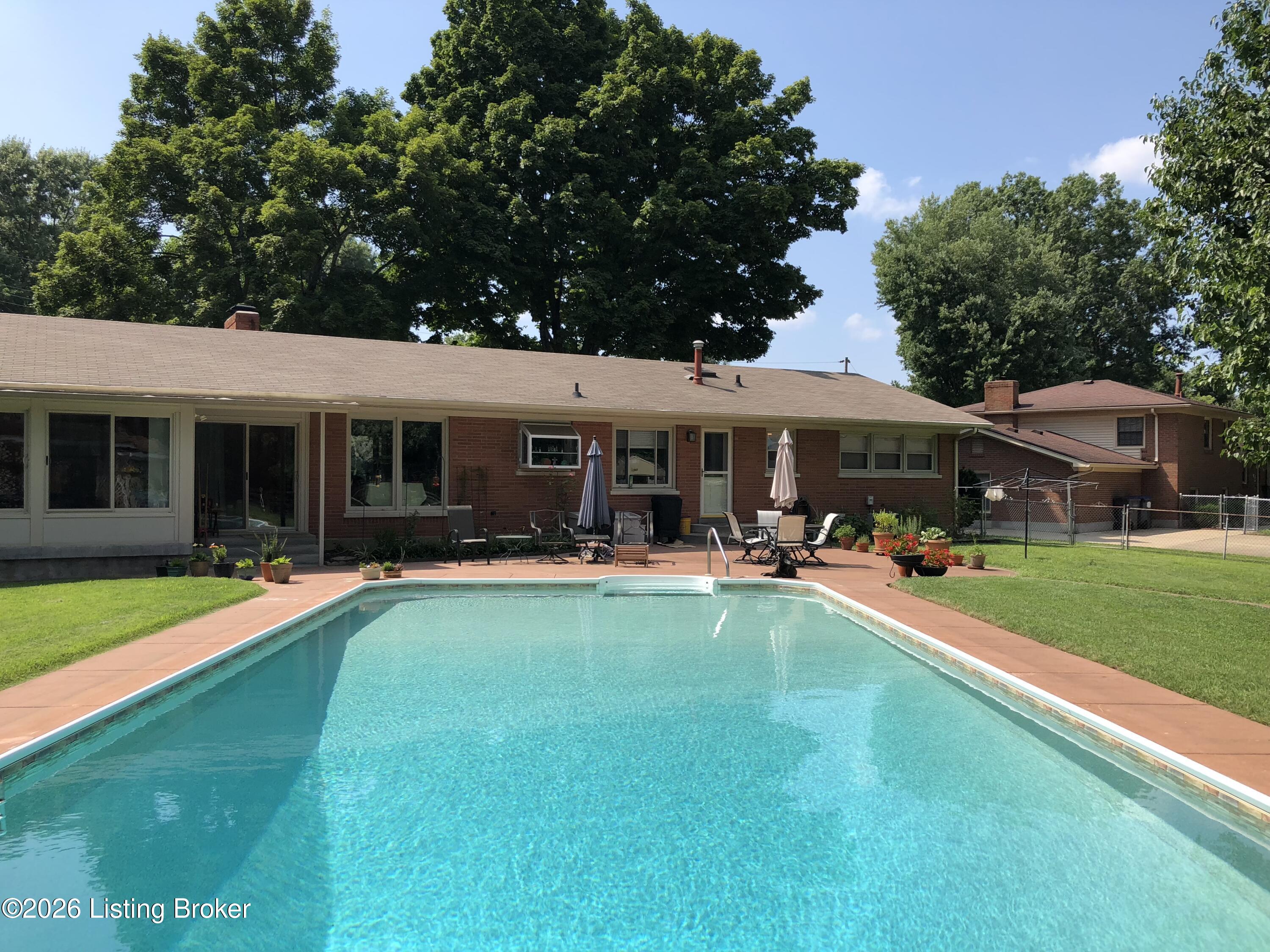 3808 Gaywood Dr