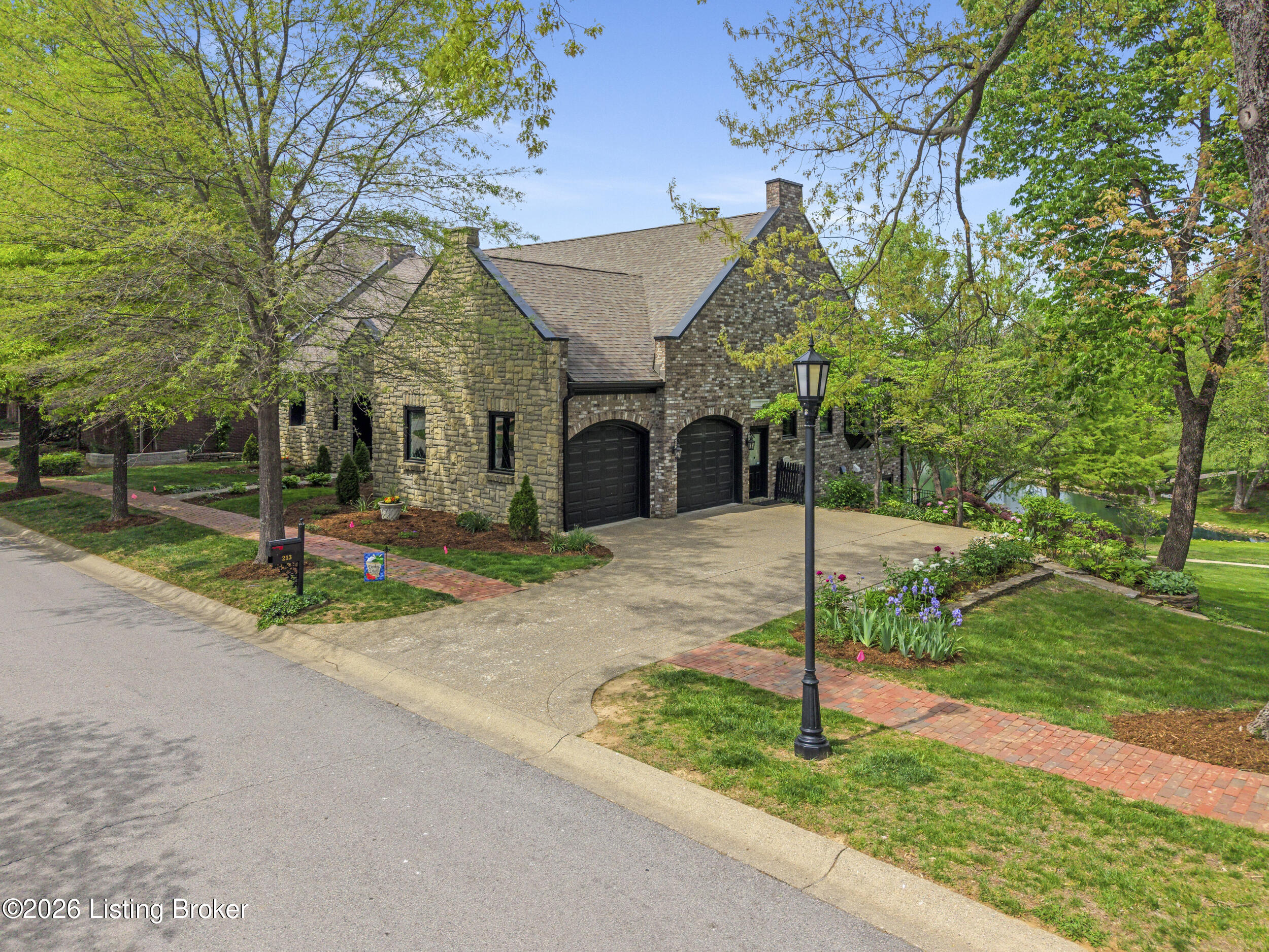 213 Buckland Trace