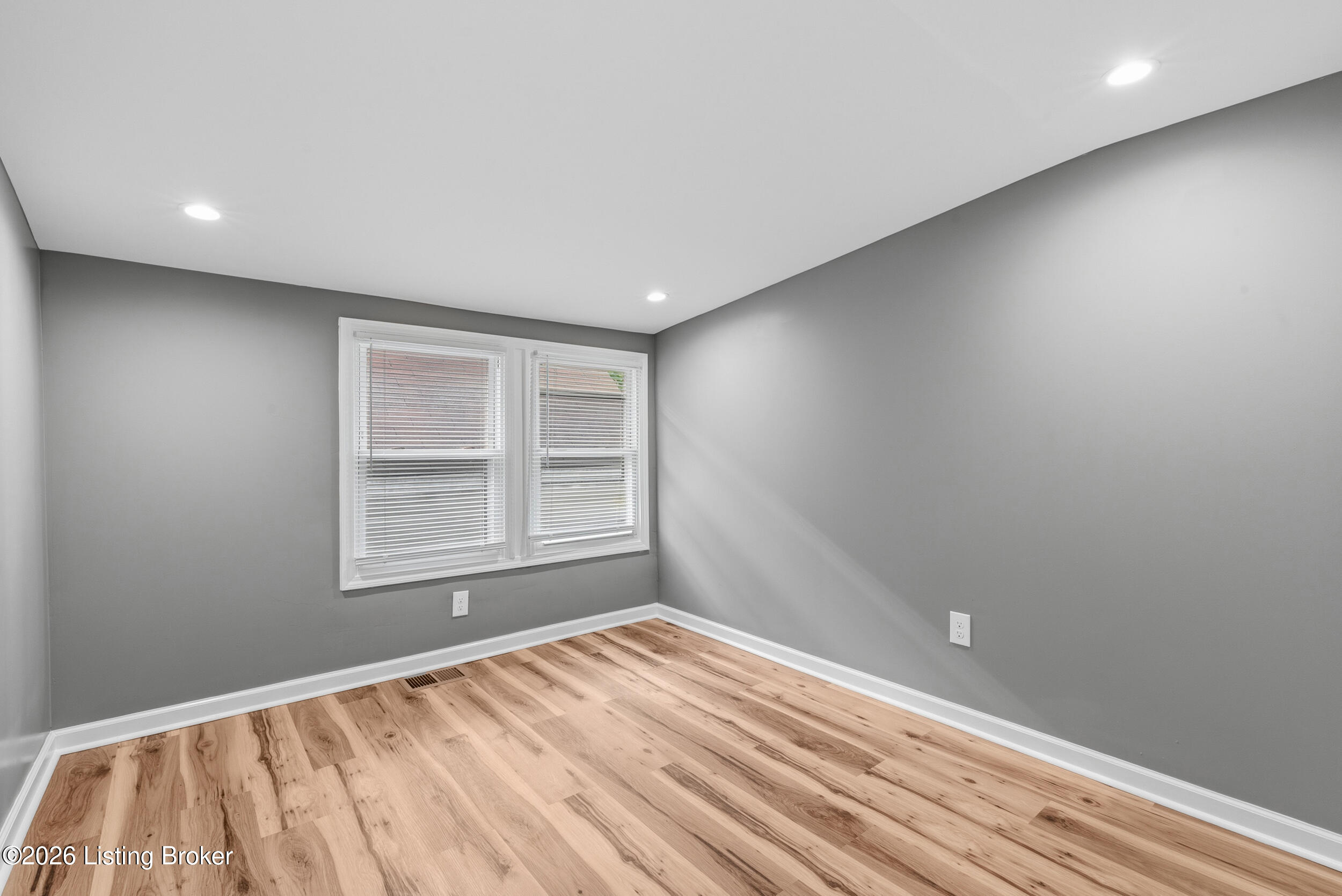 2303 Greenwood Ave