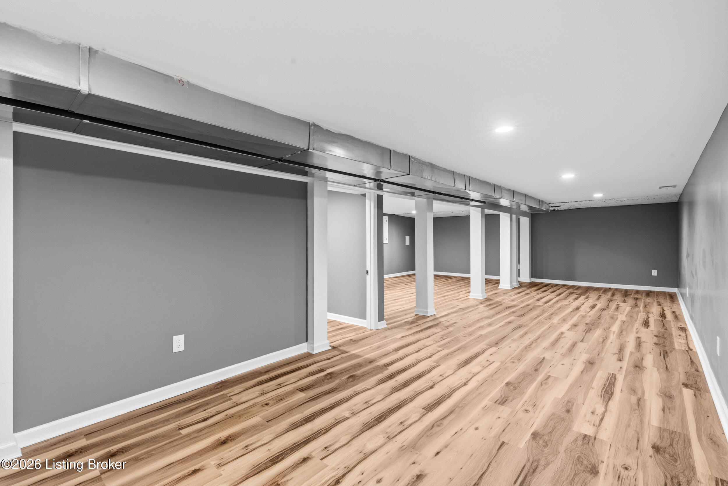 2303 Greenwood Ave