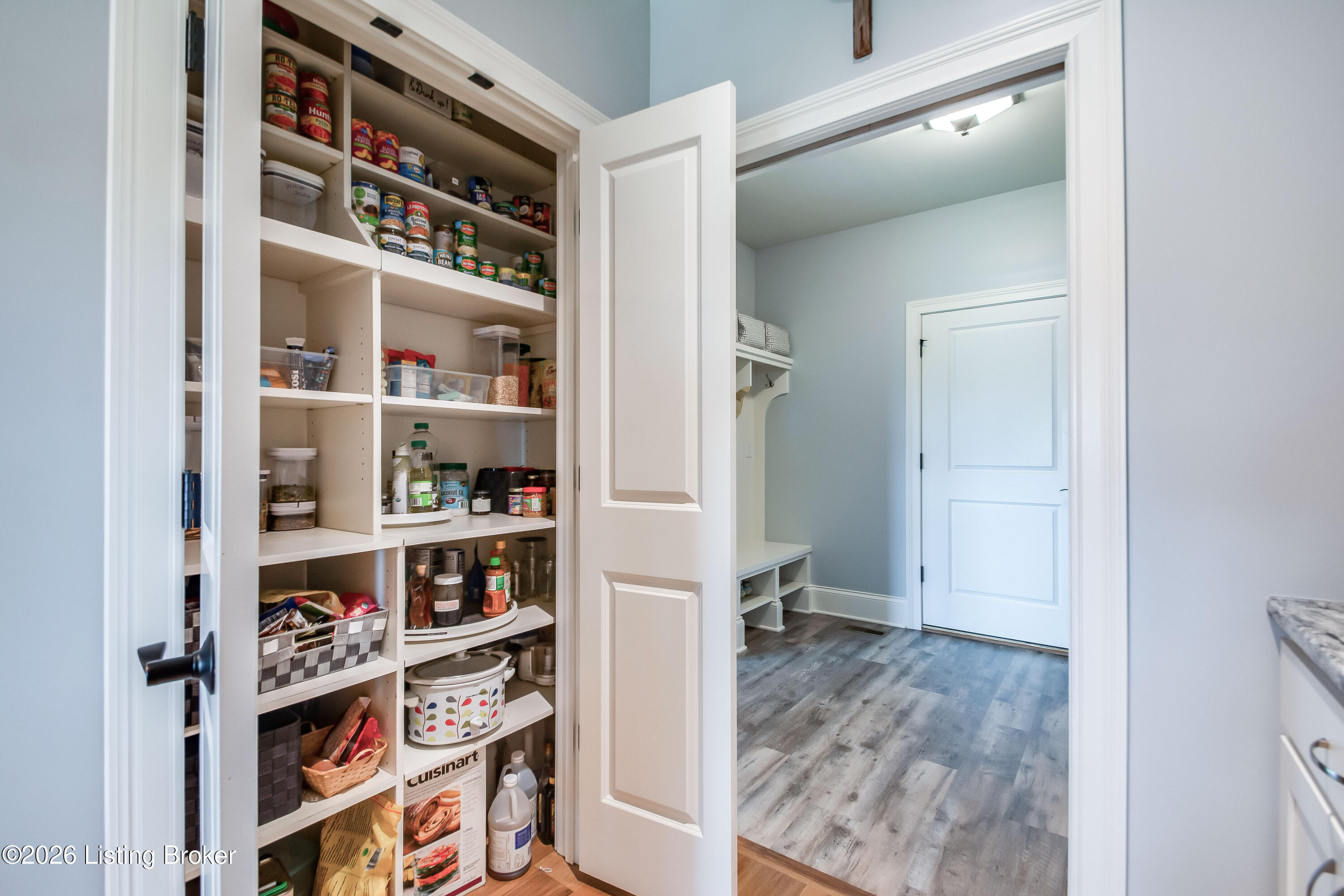 213 Locust Park Pl