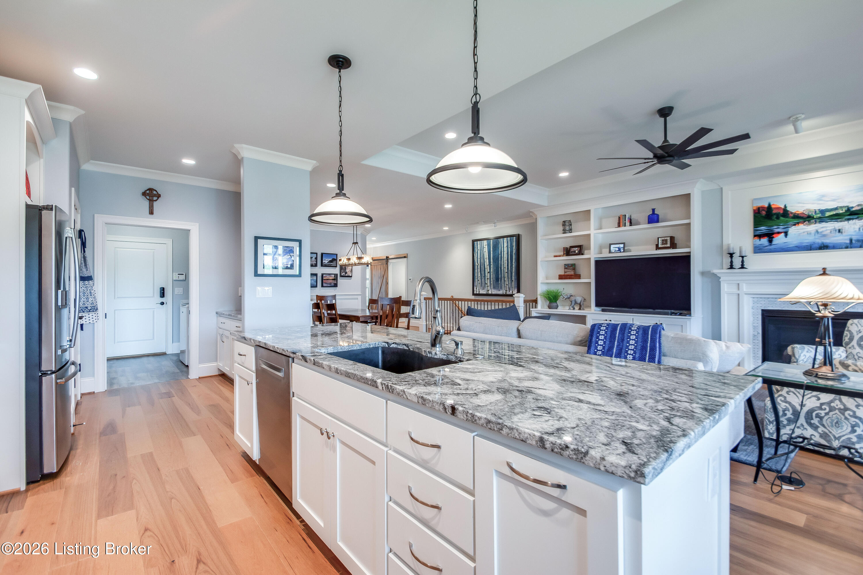 213 Locust Park Pl