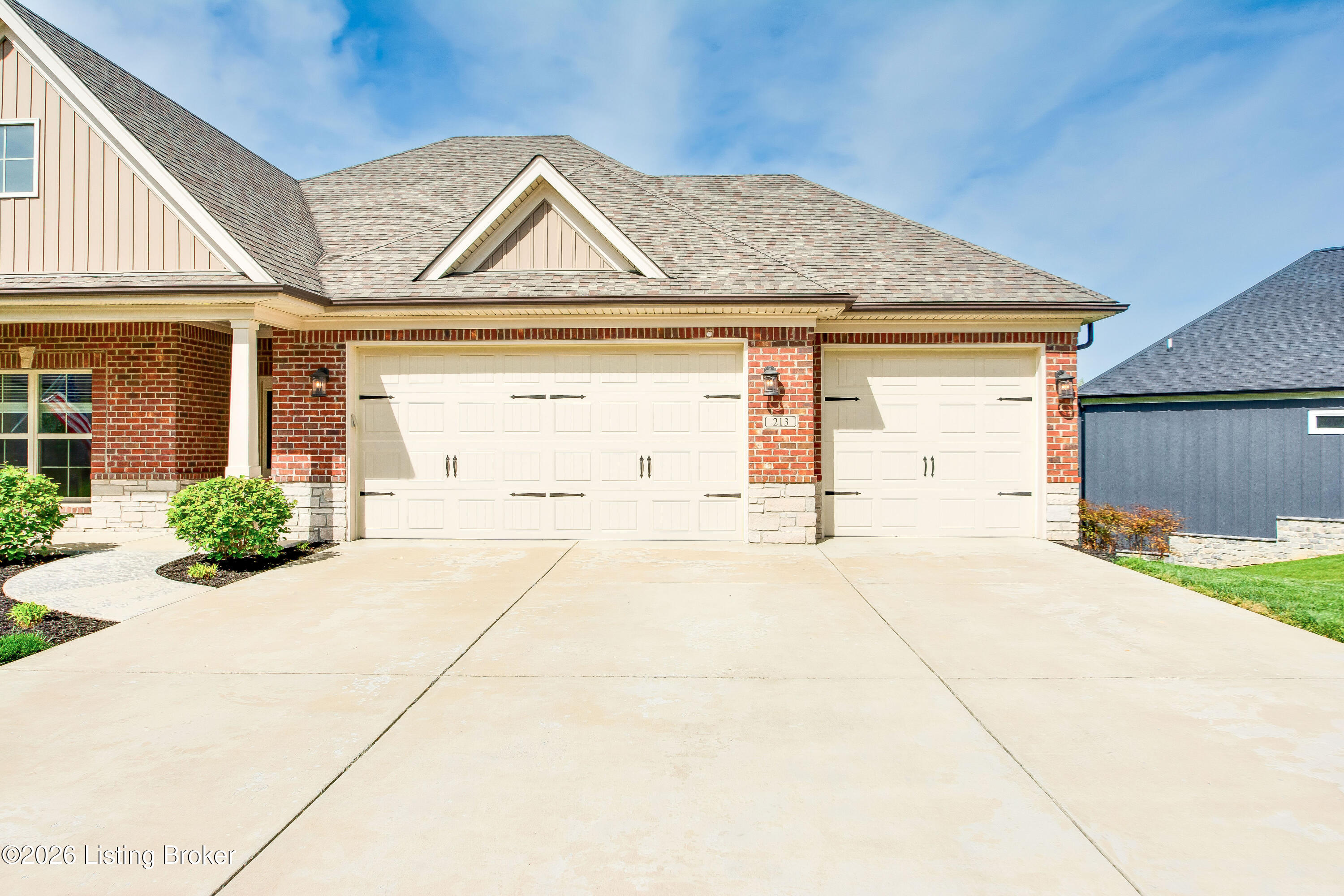 213 Locust Park Pl