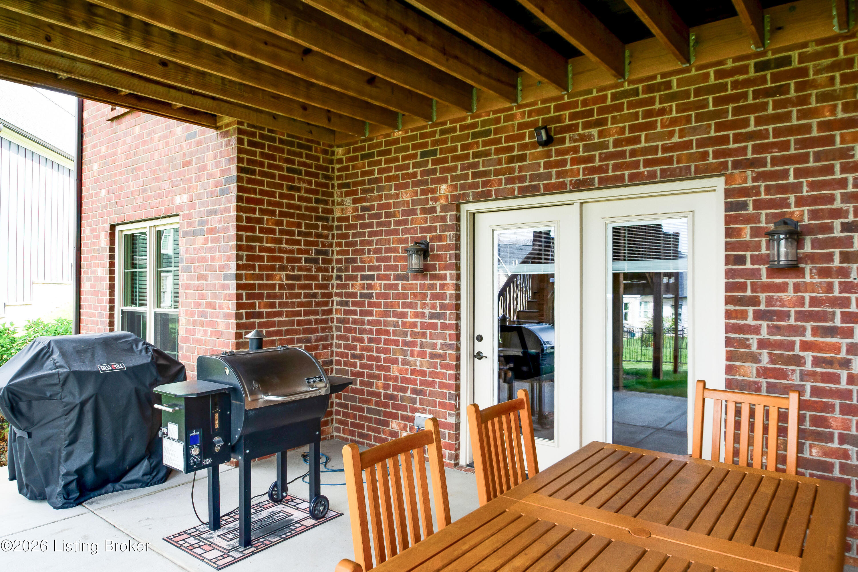 213 Locust Park Pl