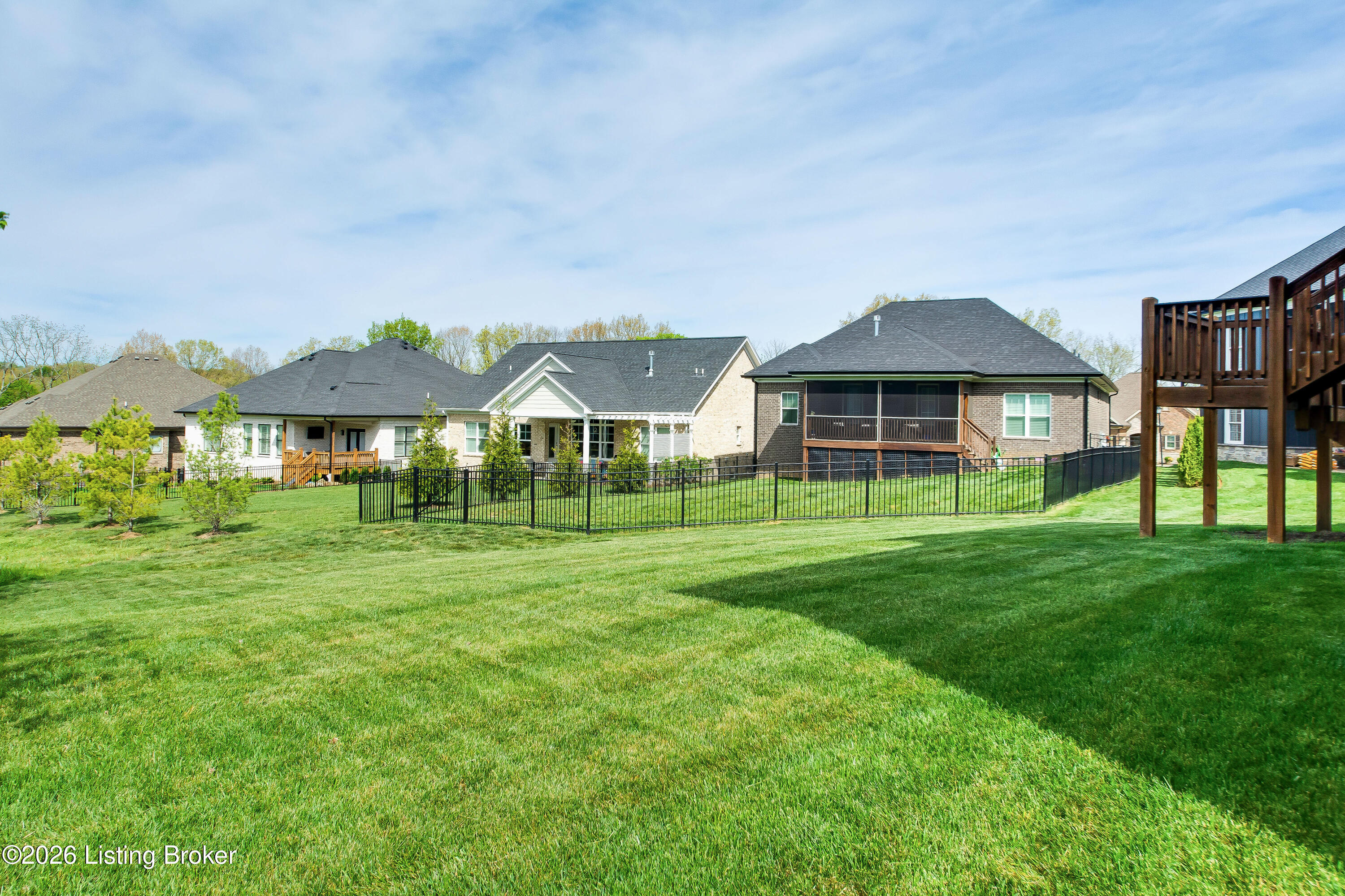 213 Locust Park Pl