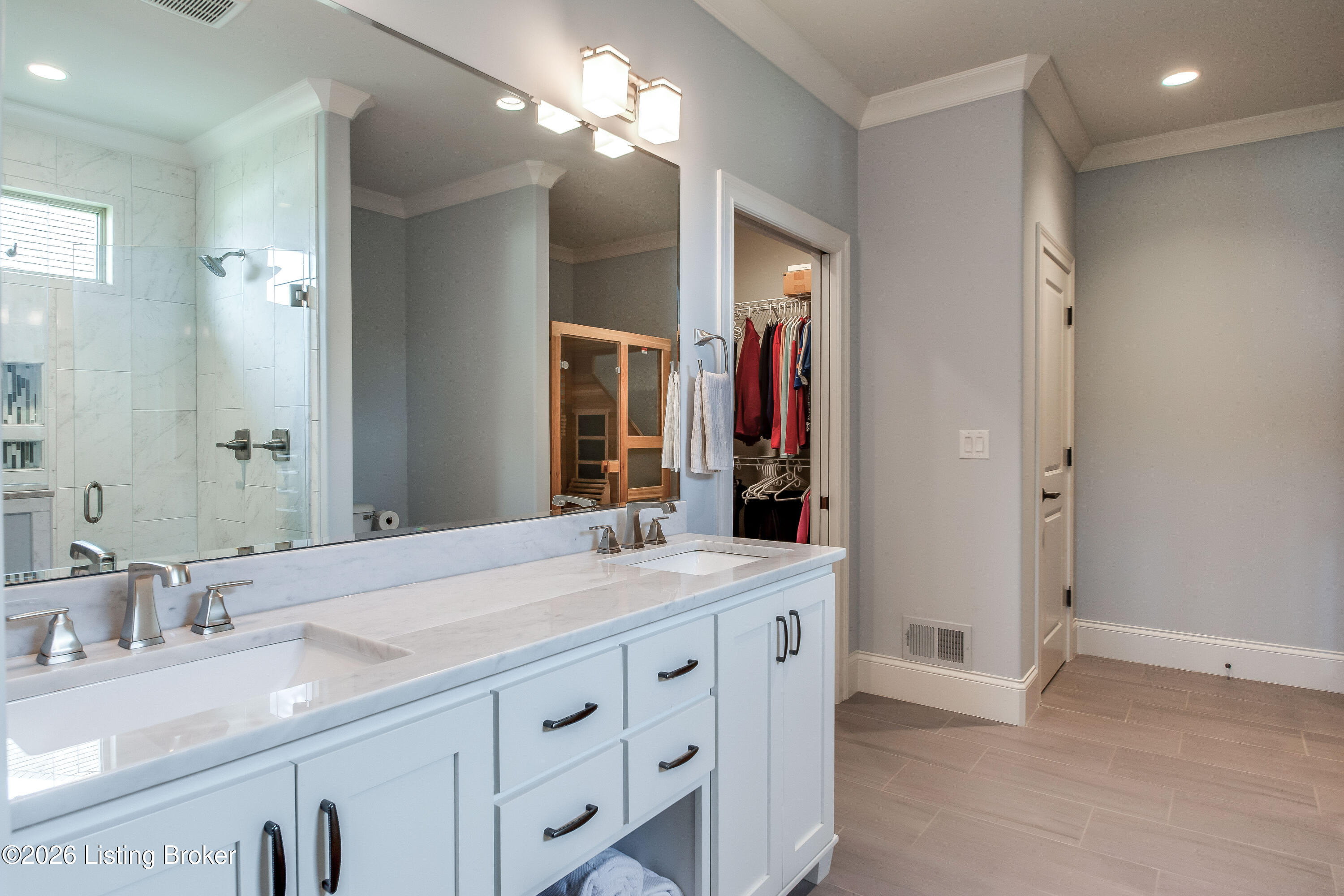 213 Locust Park Pl