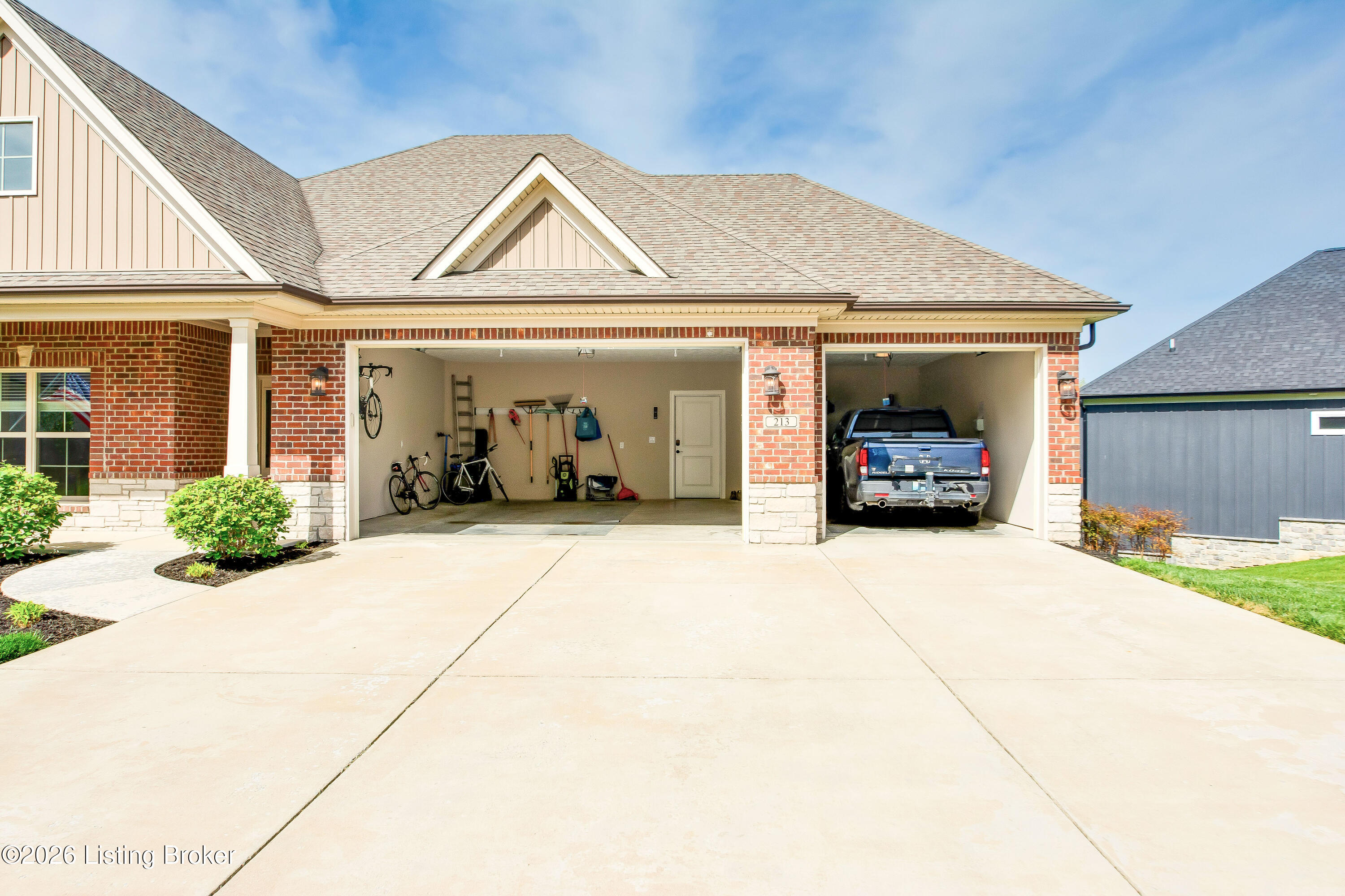 213 Locust Park Pl