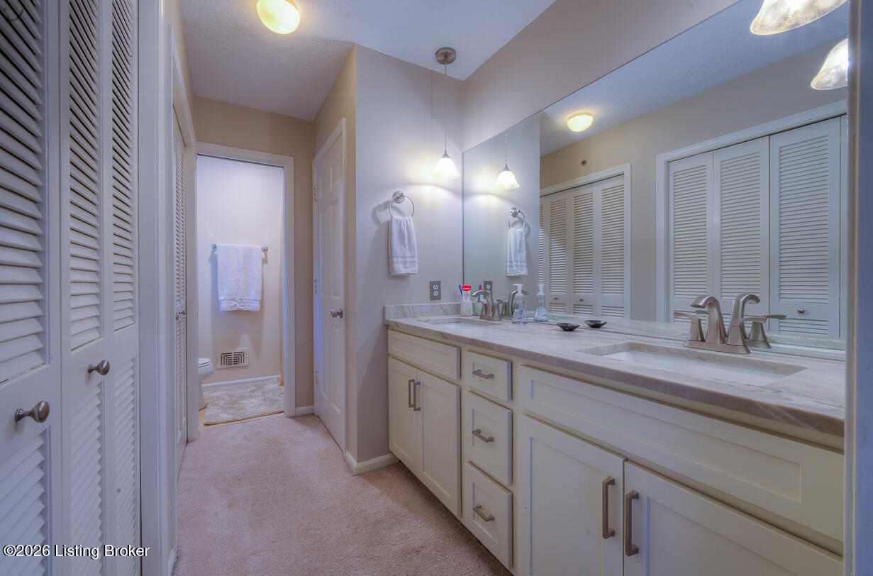 2401 Tavener Dr