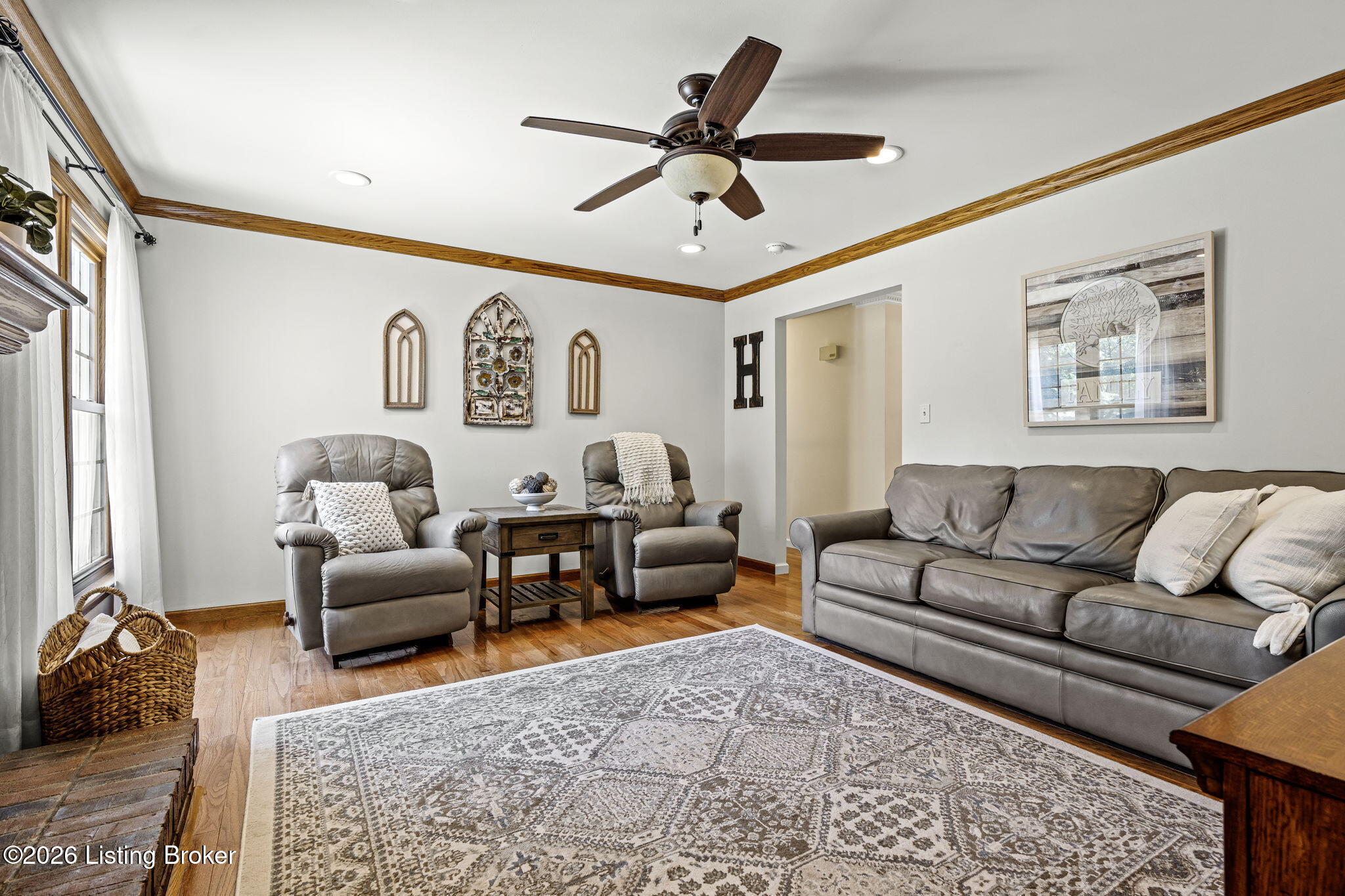 3718 Echo Valley Cir