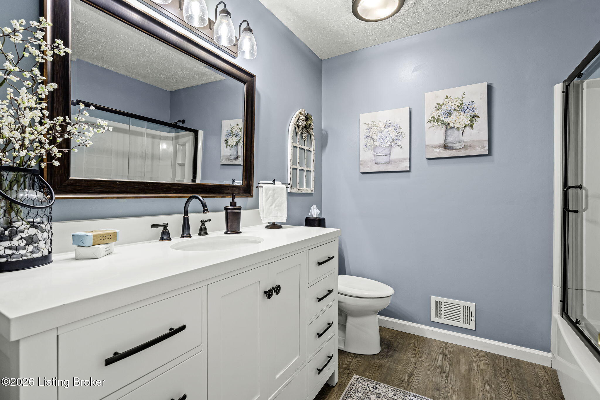3718 Echo Valley Cir