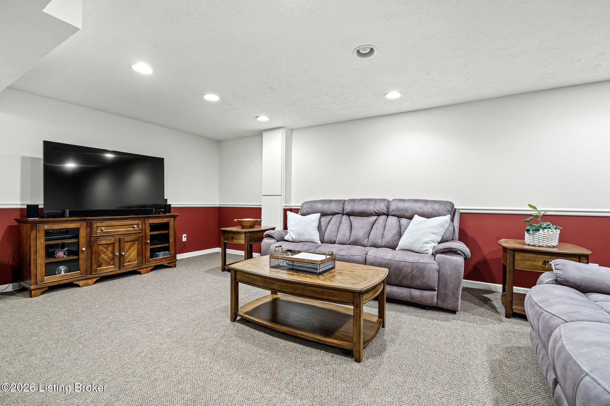 3718 Echo Valley Cir