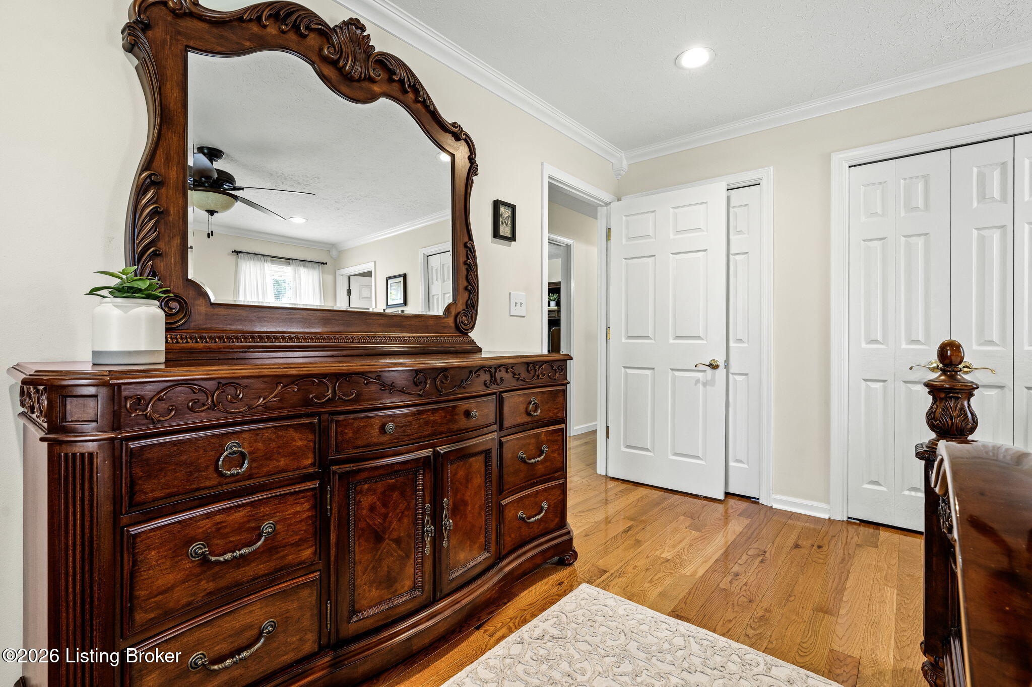 3718 Echo Valley Cir