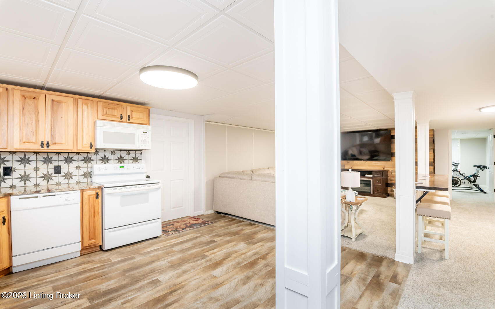 208 Blackberry Cir