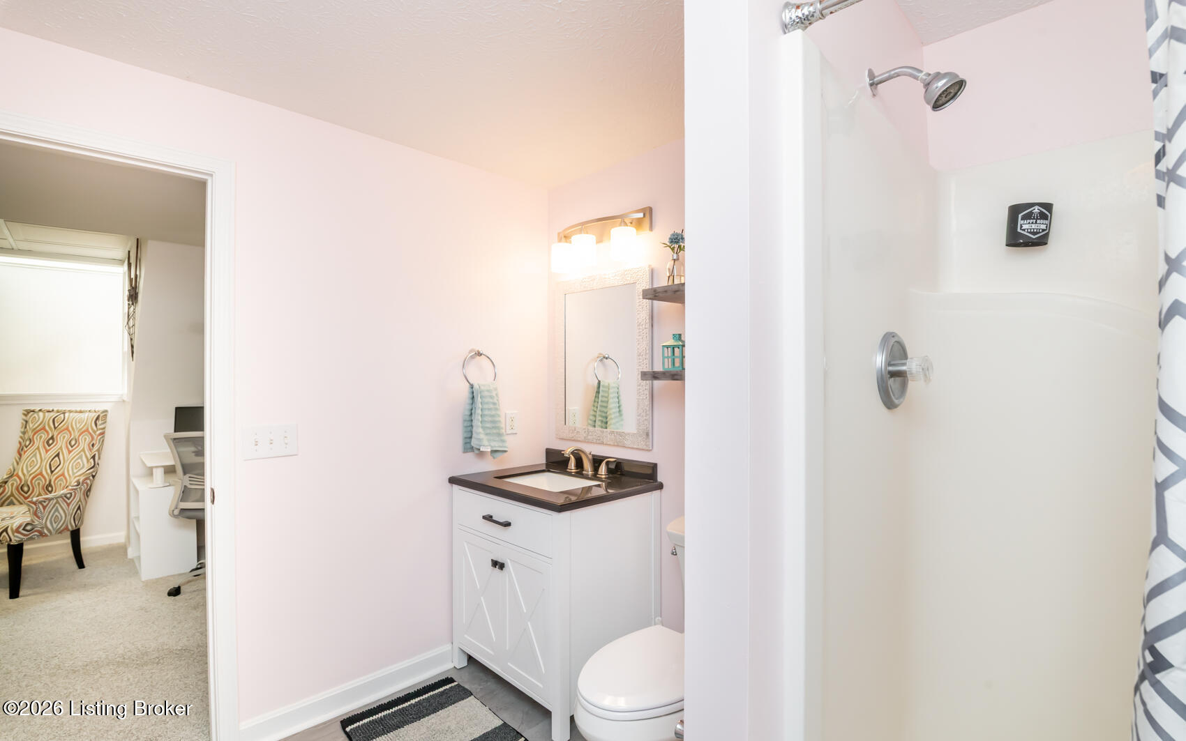 208 Blackberry Cir