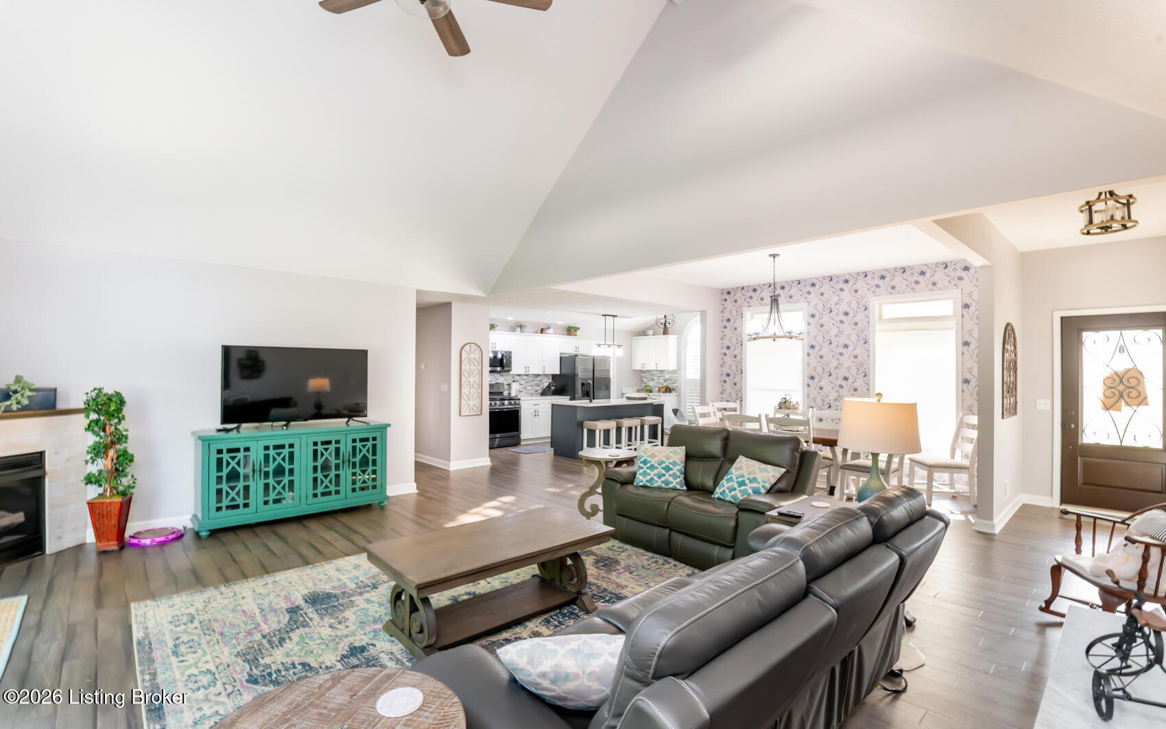 208 Blackberry Cir