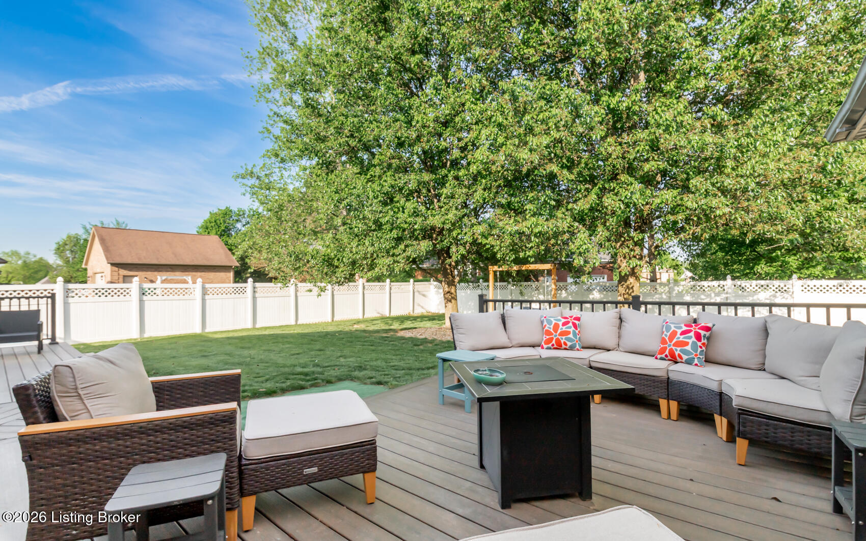 208 Blackberry Cir