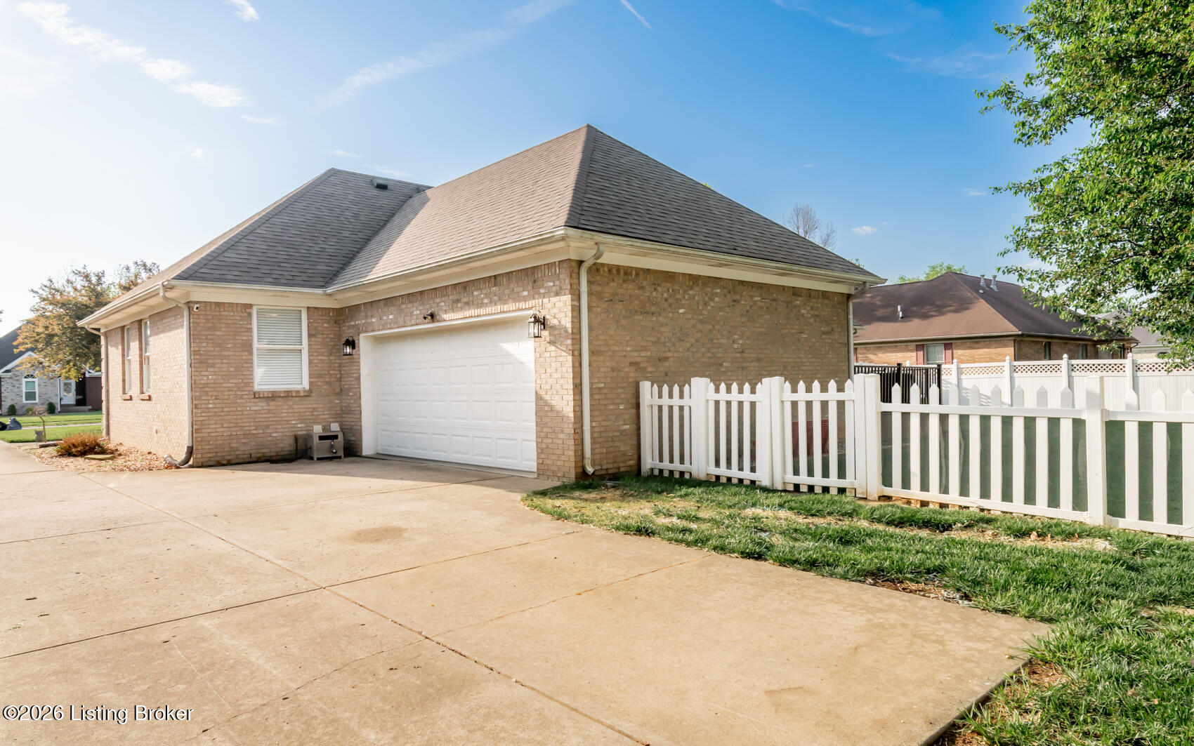 208 Blackberry Cir