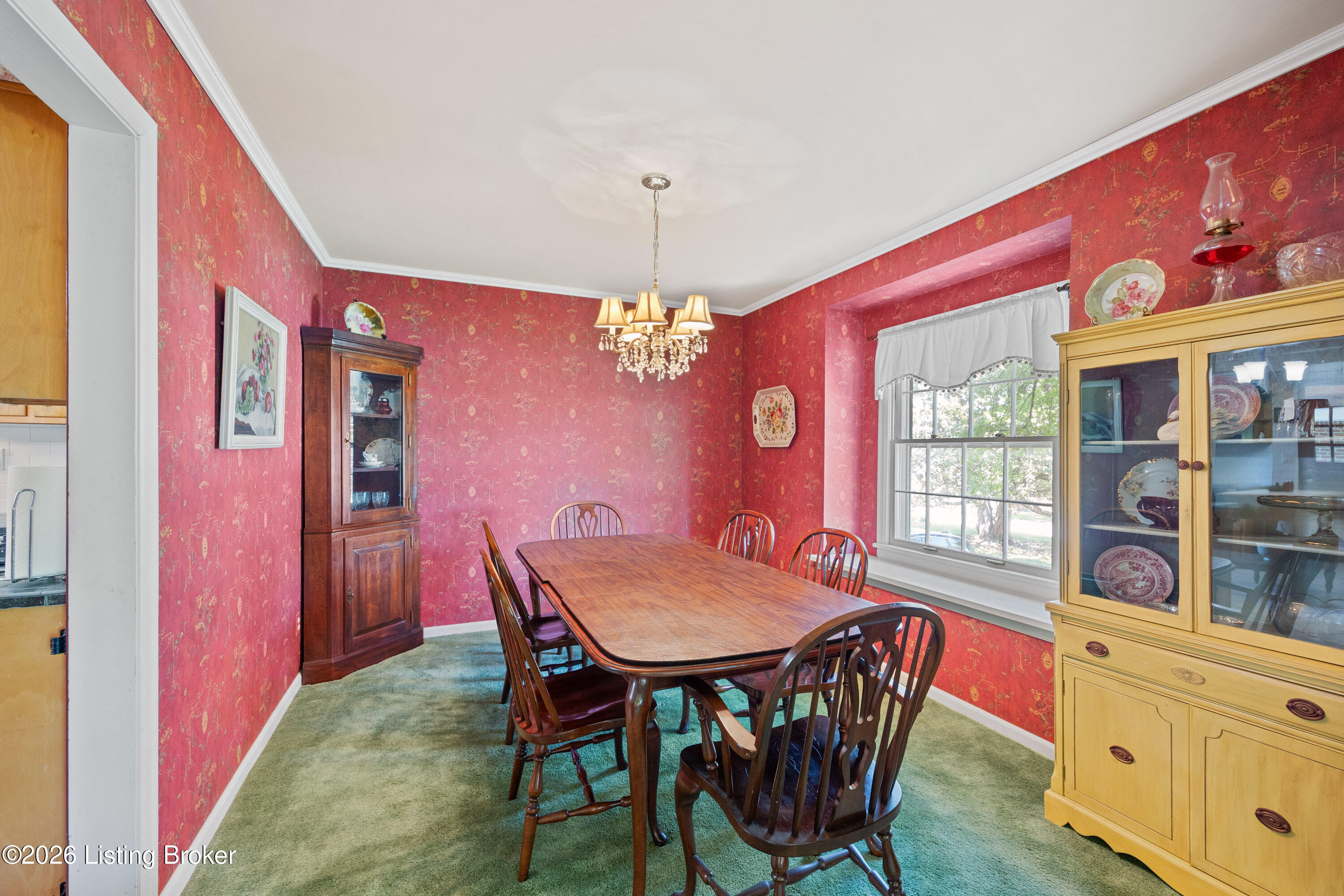 200 W Kenwood Dr