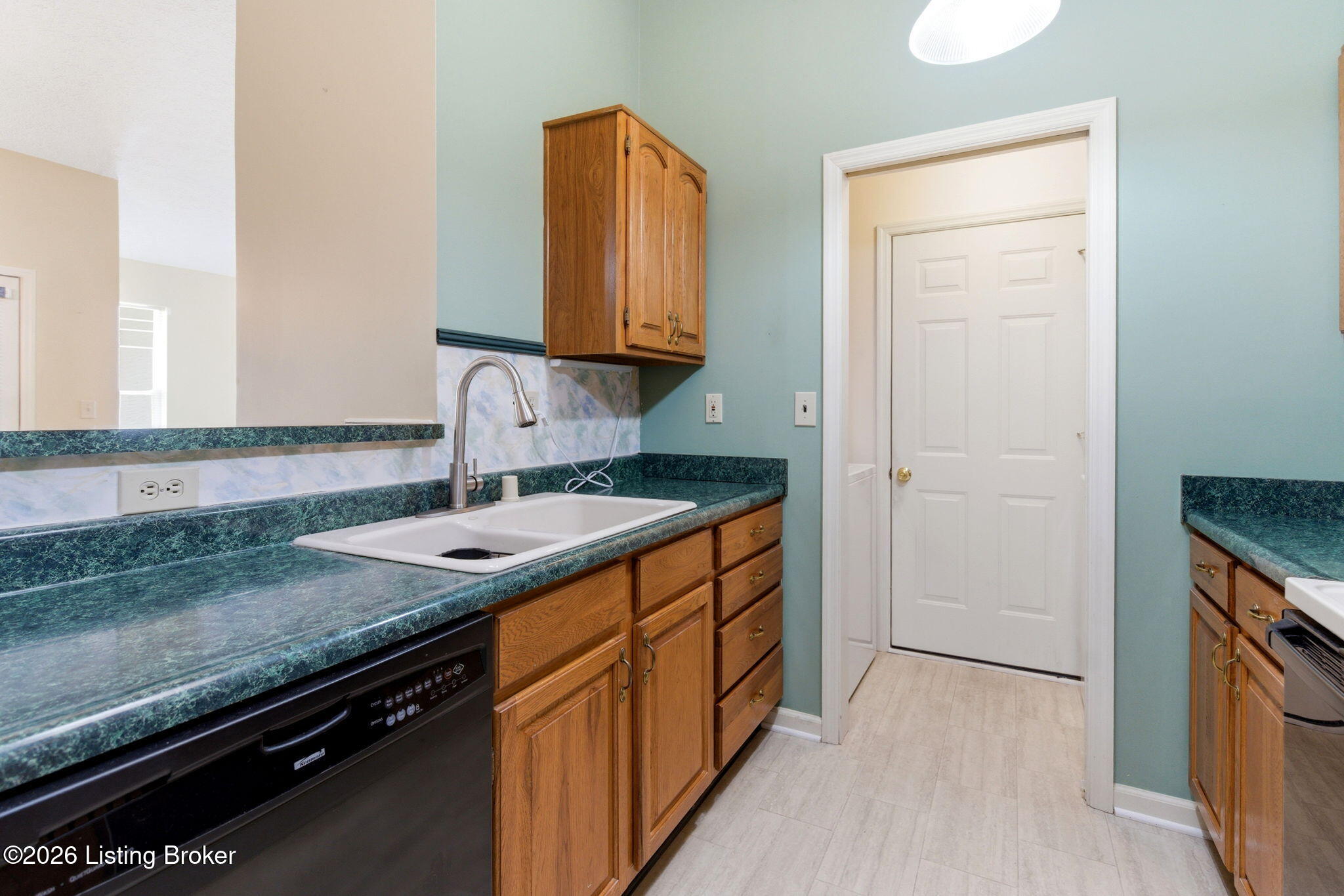 9119 Hampton Ridge Ct
